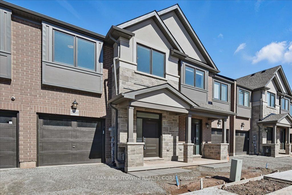 2184 Postmaster Drive, Oakville