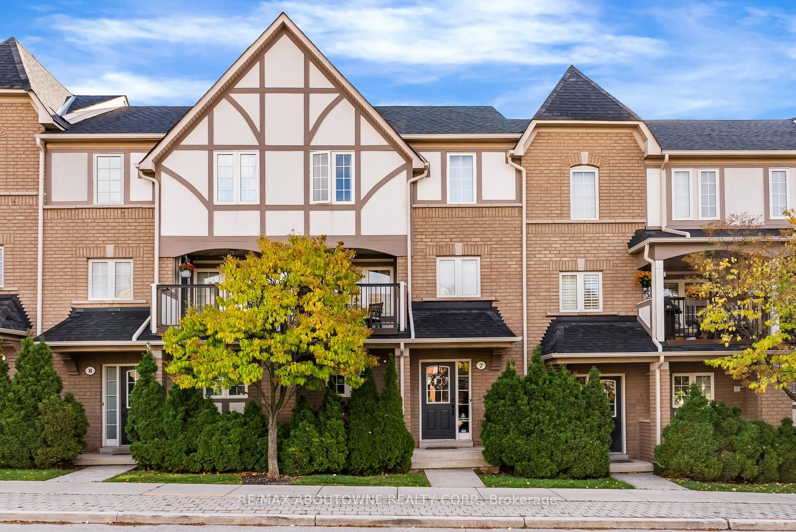 7 – 2321 Parkhaven Boulevard, Oakville