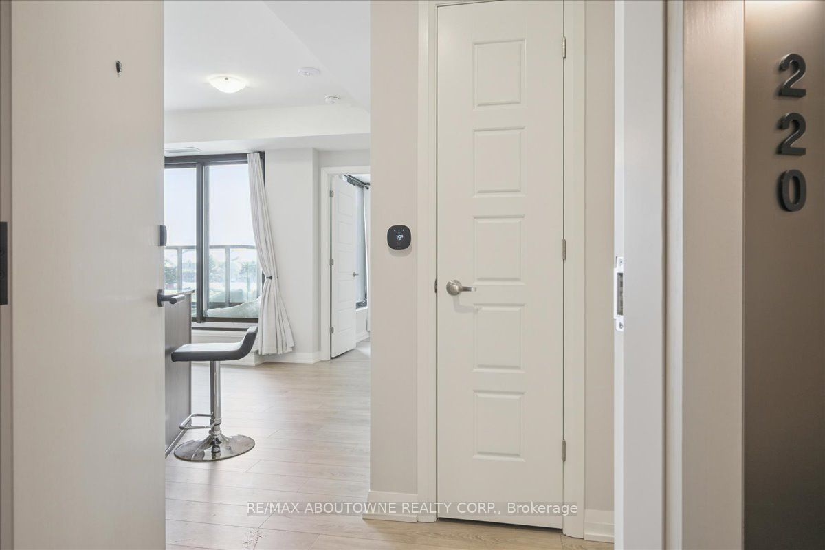 39 – 3006 William Cutmore Boulevard, Oakville ‣ W12749458 39 – 3006 William Cutmore Boulevard, Oakville ‣ W12749458