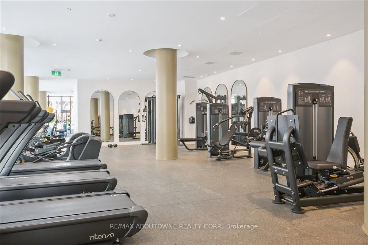 39 – 3006 William Cutmore Boulevard, Oakville ‣ W12749458 39 – 3006 William Cutmore Boulevard, Oakville ‣ W12749458