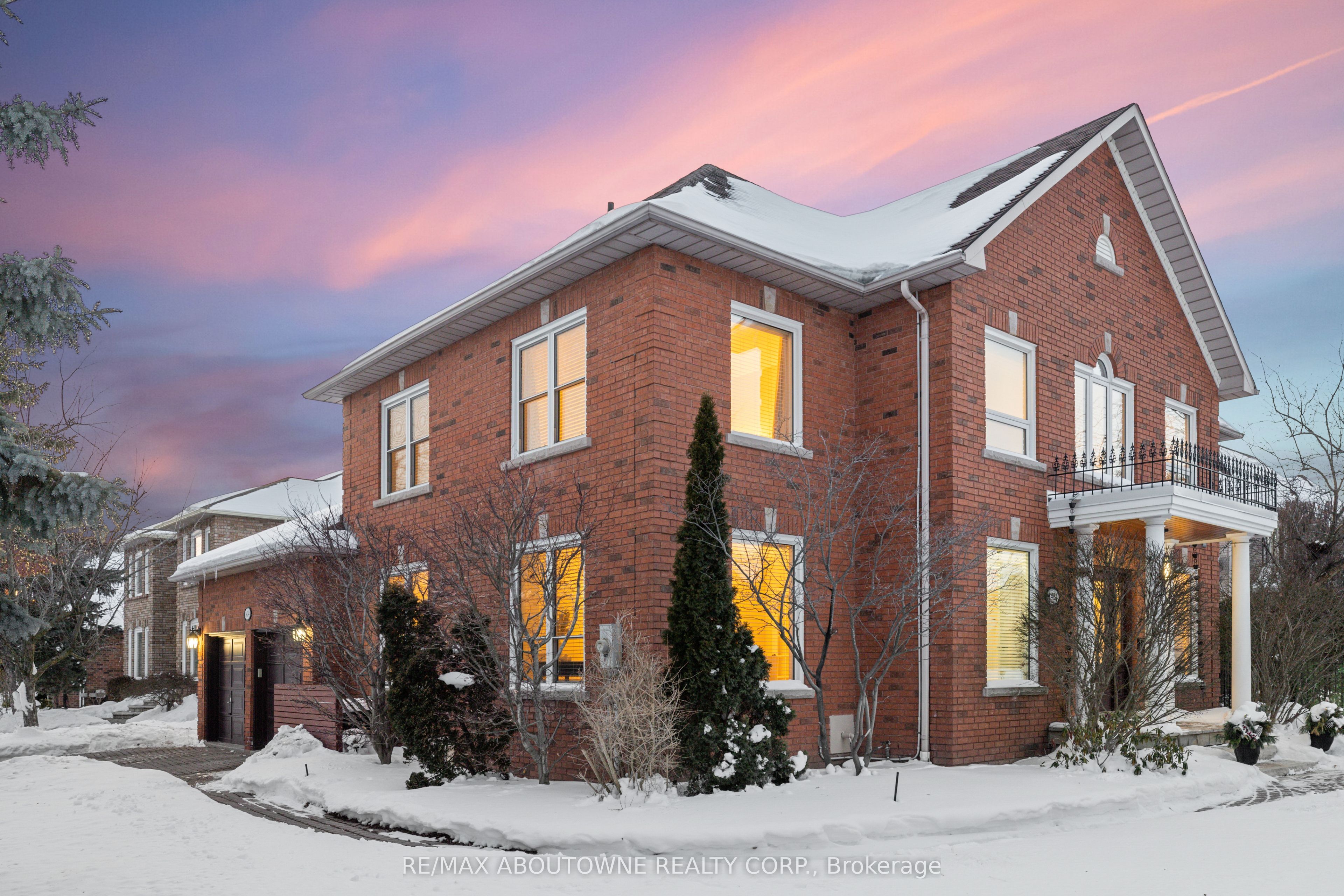 1424 The Links Drive, Oakville