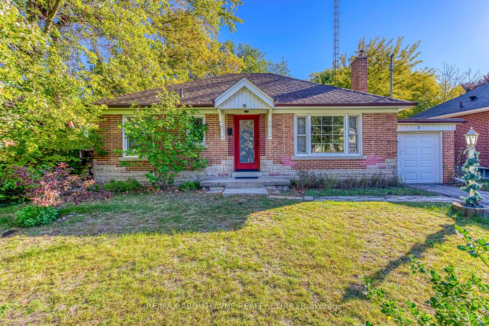 3 Glenn Murray Drive, Toronto W07