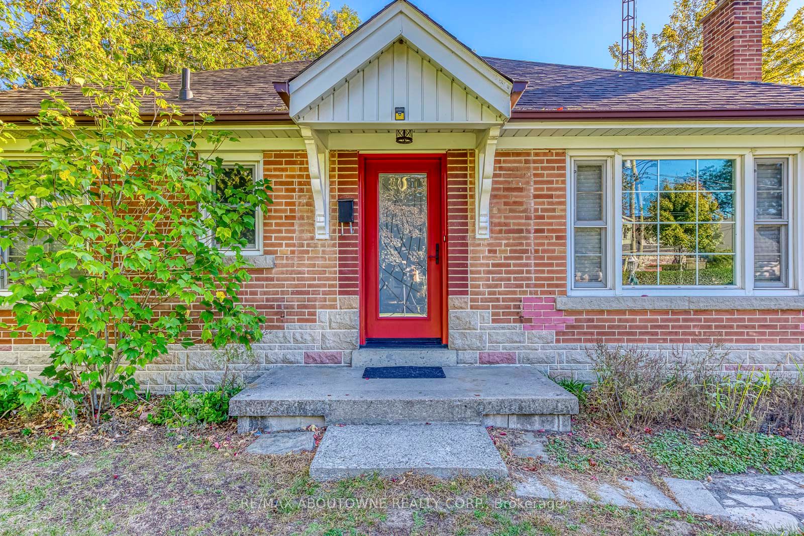 3 Glenn Murray Drive, Toronto W07 ‣ W12796760 3 Glenn Murray Drive, Toronto W07 ‣ W12796760