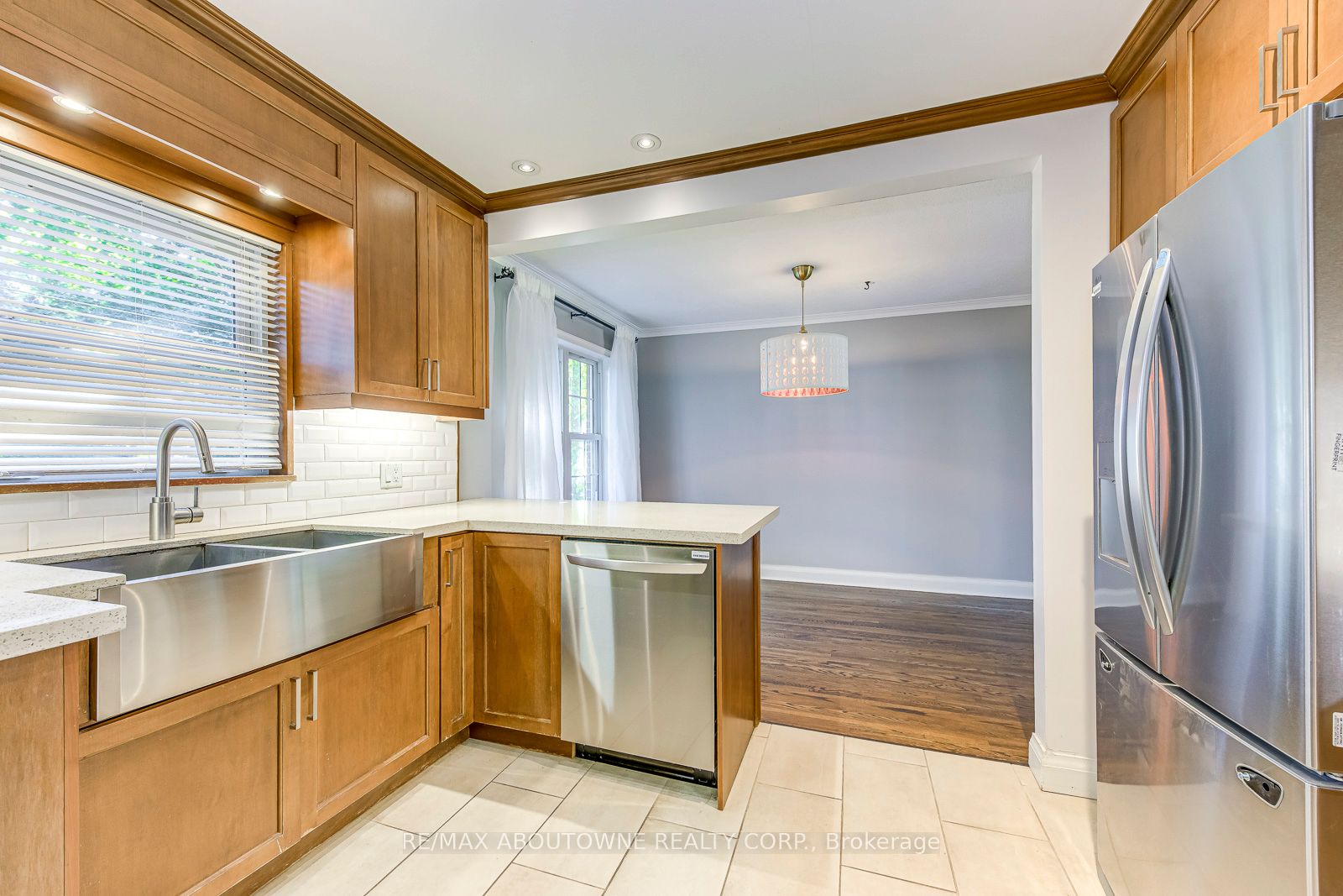 3 Glenn Murray Drive, Toronto W07 ‣ W12796760 3 Glenn Murray Drive, Toronto W07 ‣ W12796760