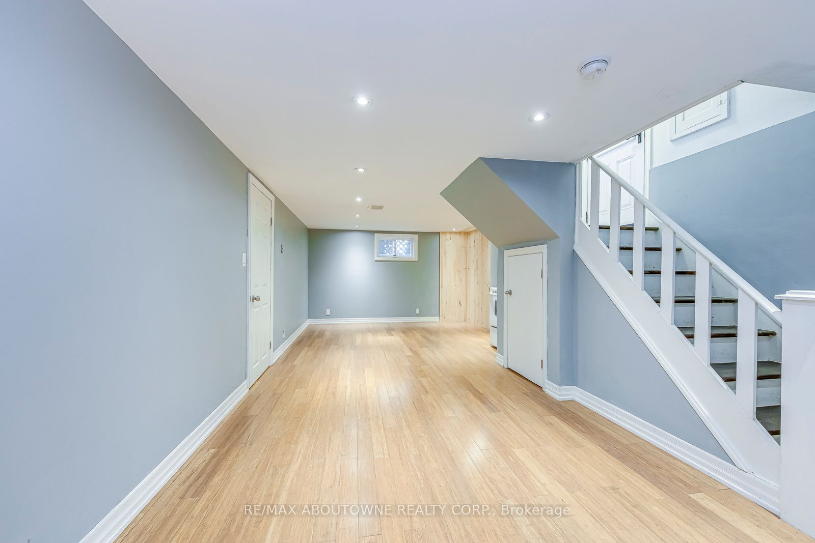 3 Glenn Murray Drive, Toronto W07 ‣ W12796760 3 Glenn Murray Drive, Toronto W07 ‣ W12796760