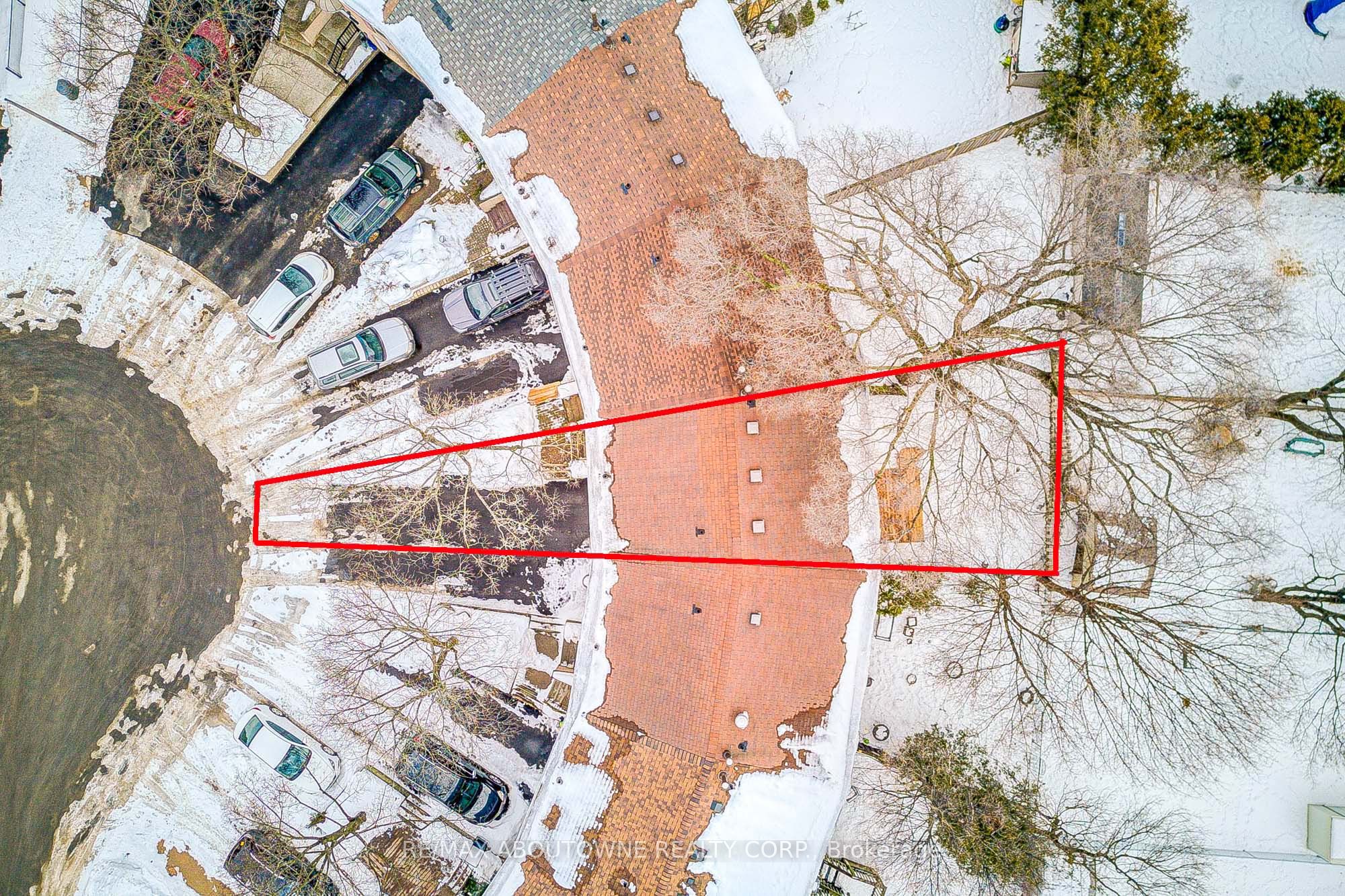 100 Oakdale Drive, Oakville