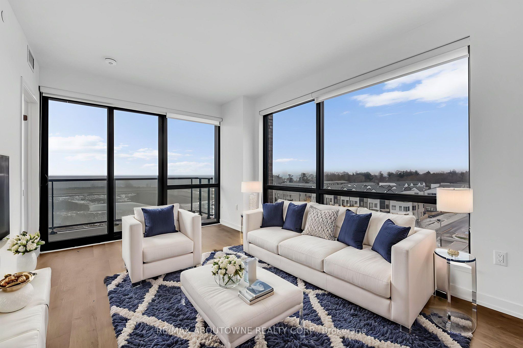 17 – 251 Masonry Way, Mississauga ‣ W12802984 17 – 251 Masonry Way, Mississauga ‣ W12802984