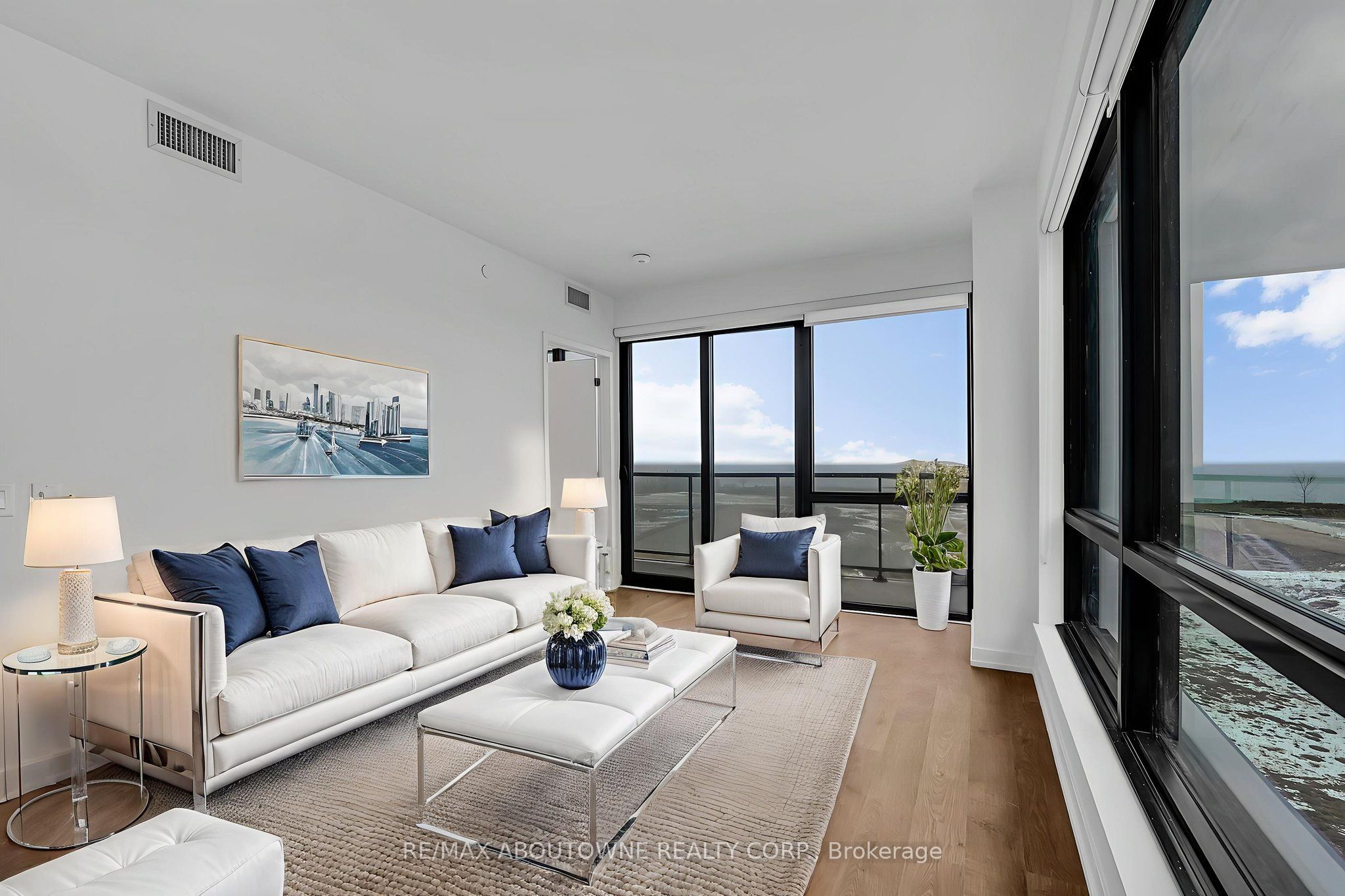 17 – 251 Masonry Way, Mississauga ‣ W12802984 17 – 251 Masonry Way, Mississauga ‣ W12802984