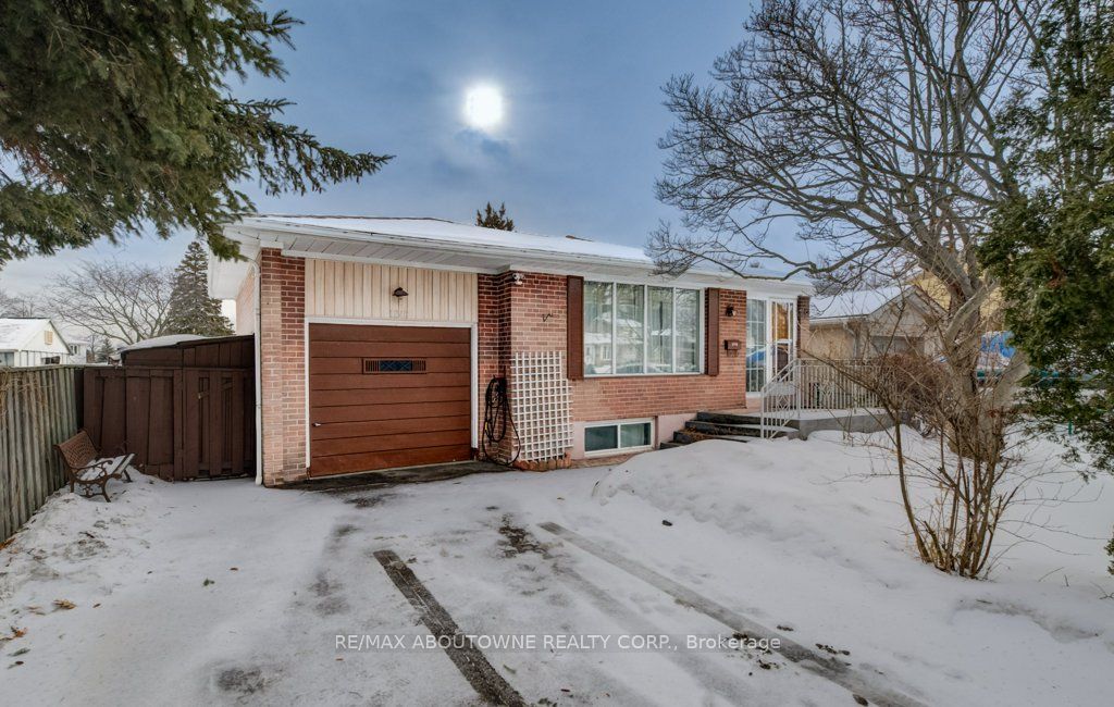 1245 Tyneburn Crescent, Mississauga