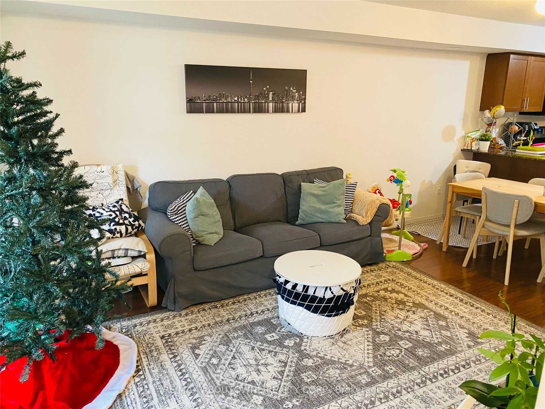 192 – 2492 Post Road, Oakville ‣ W12806206 192 – 2492 Post Road, Oakville ‣ W12806206