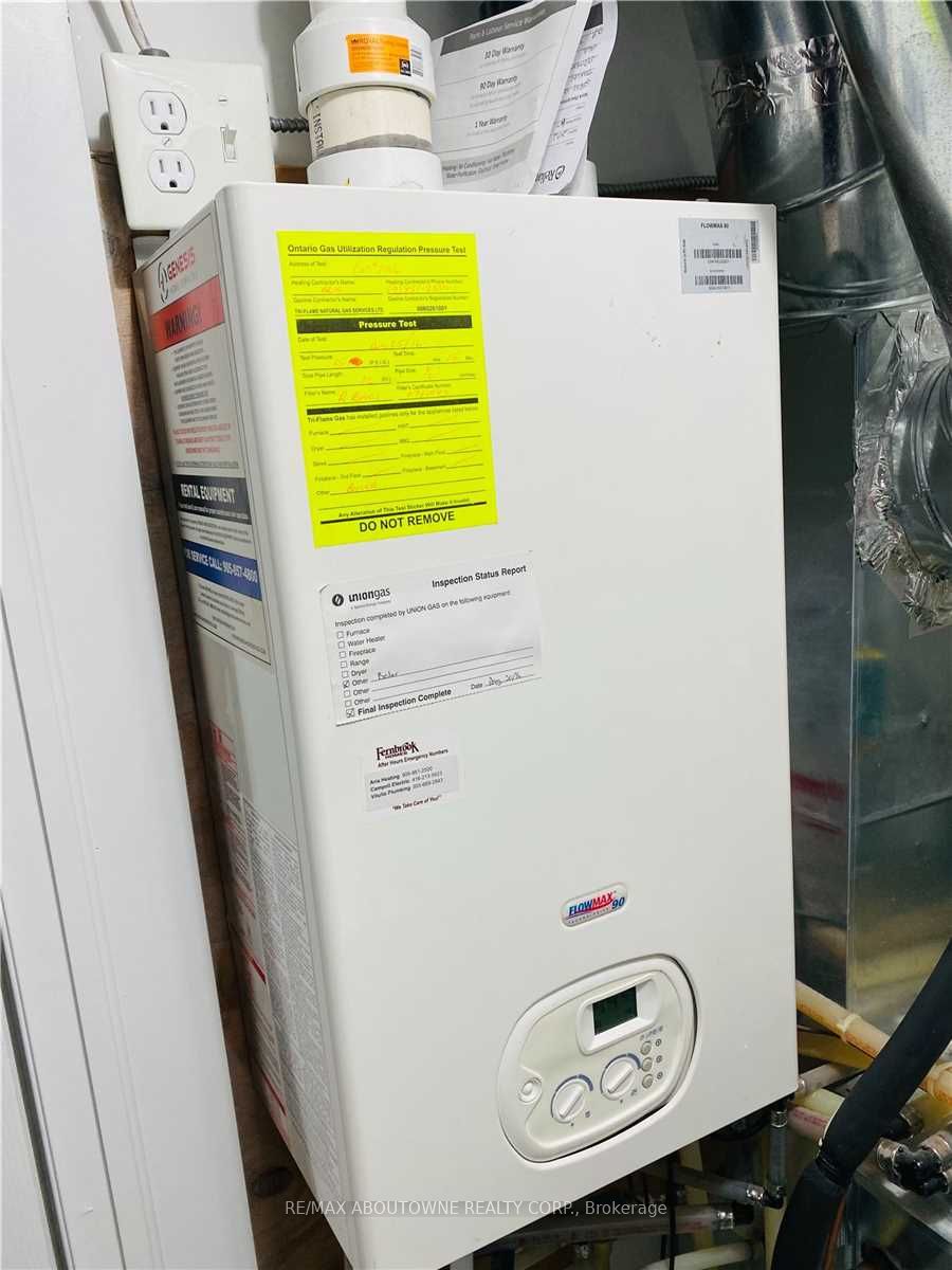 192 – 2492 Post Road, Oakville ‣ W12806206 192 – 2492 Post Road, Oakville ‣ W12806206