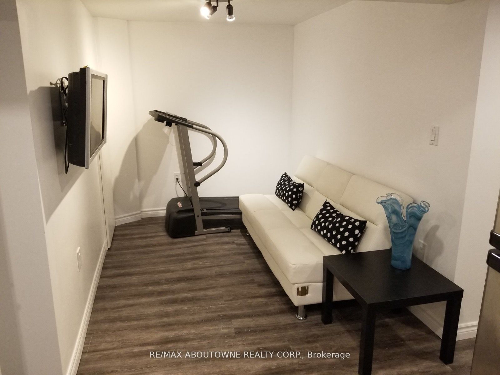 1601 Sandgate Crescent, Mississauga ‣ W12809628 1601 Sandgate Crescent, Mississauga ‣ W12809628