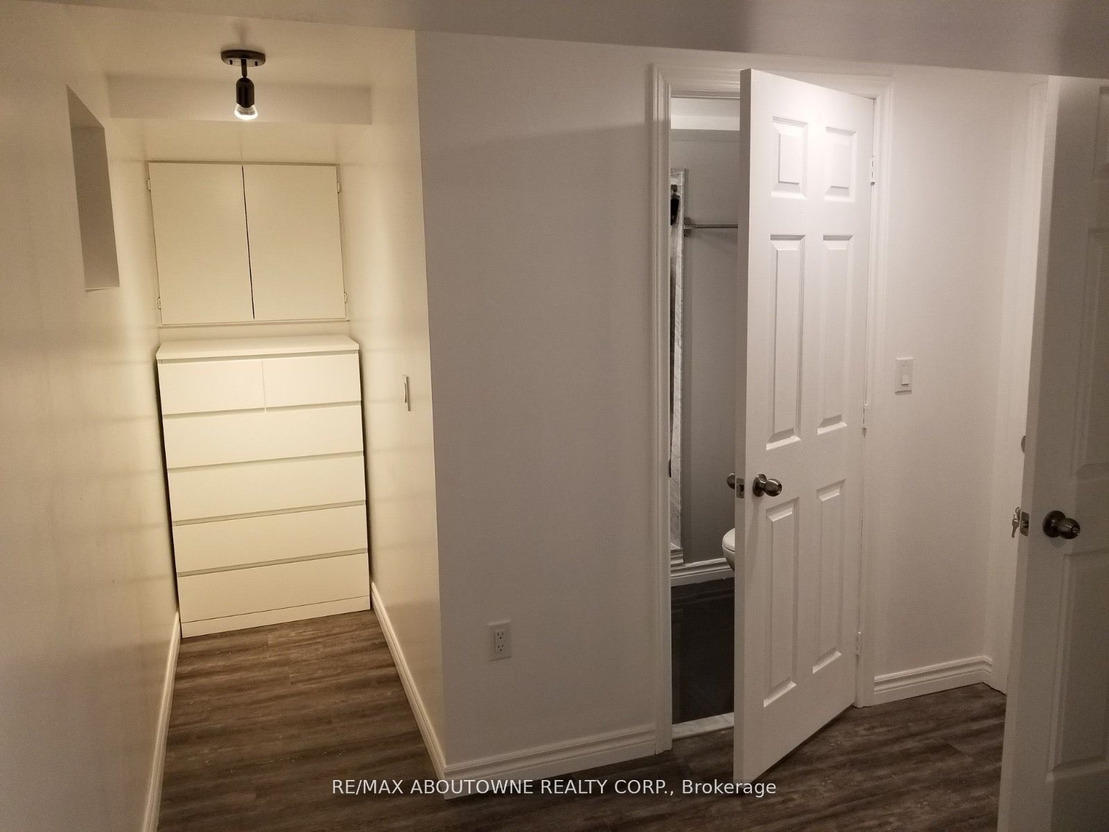 1601 Sandgate Crescent, Mississauga ‣ W12809628 1601 Sandgate Crescent, Mississauga ‣ W12809628