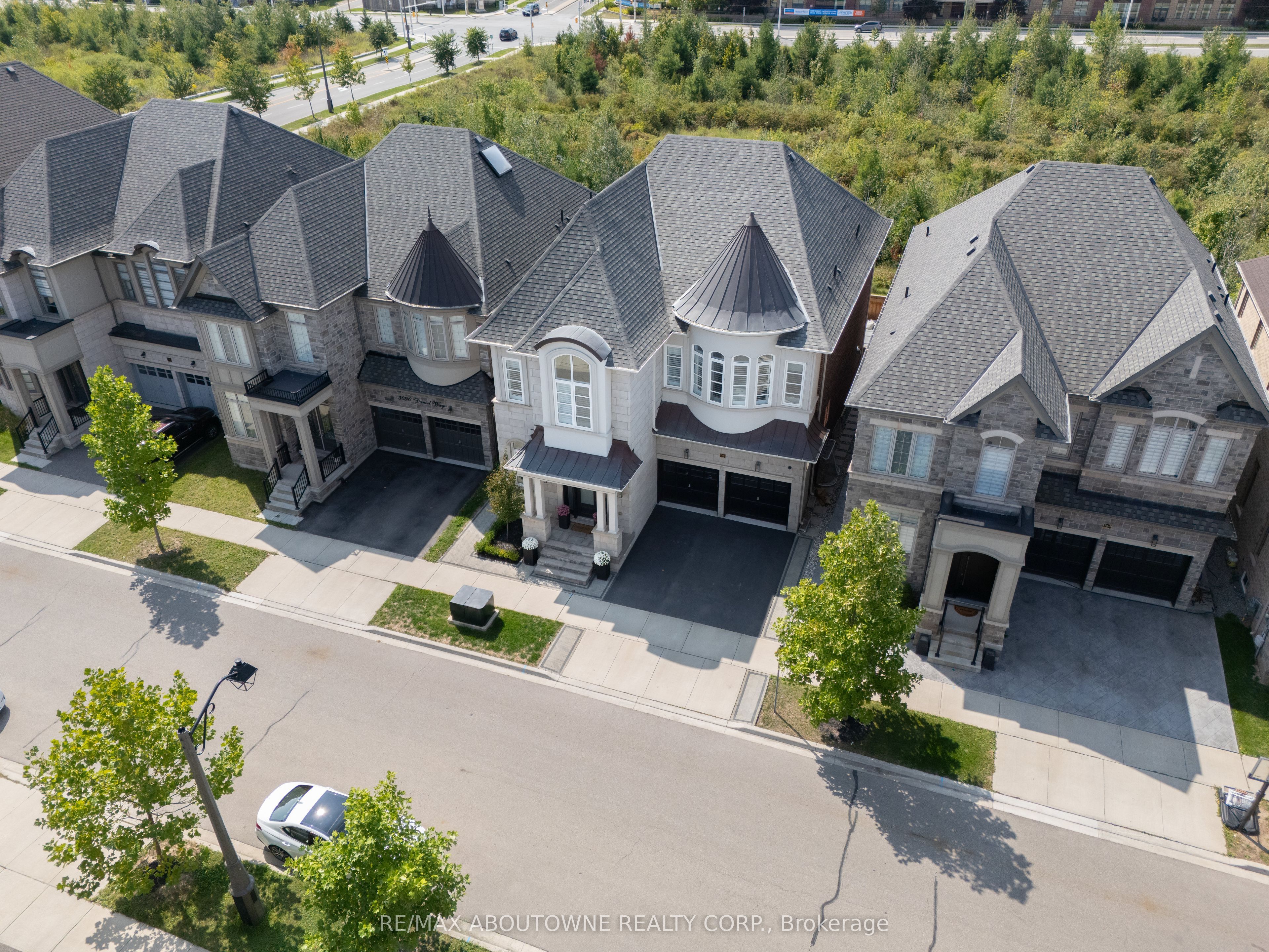 3100 Daniel Way, Oakville