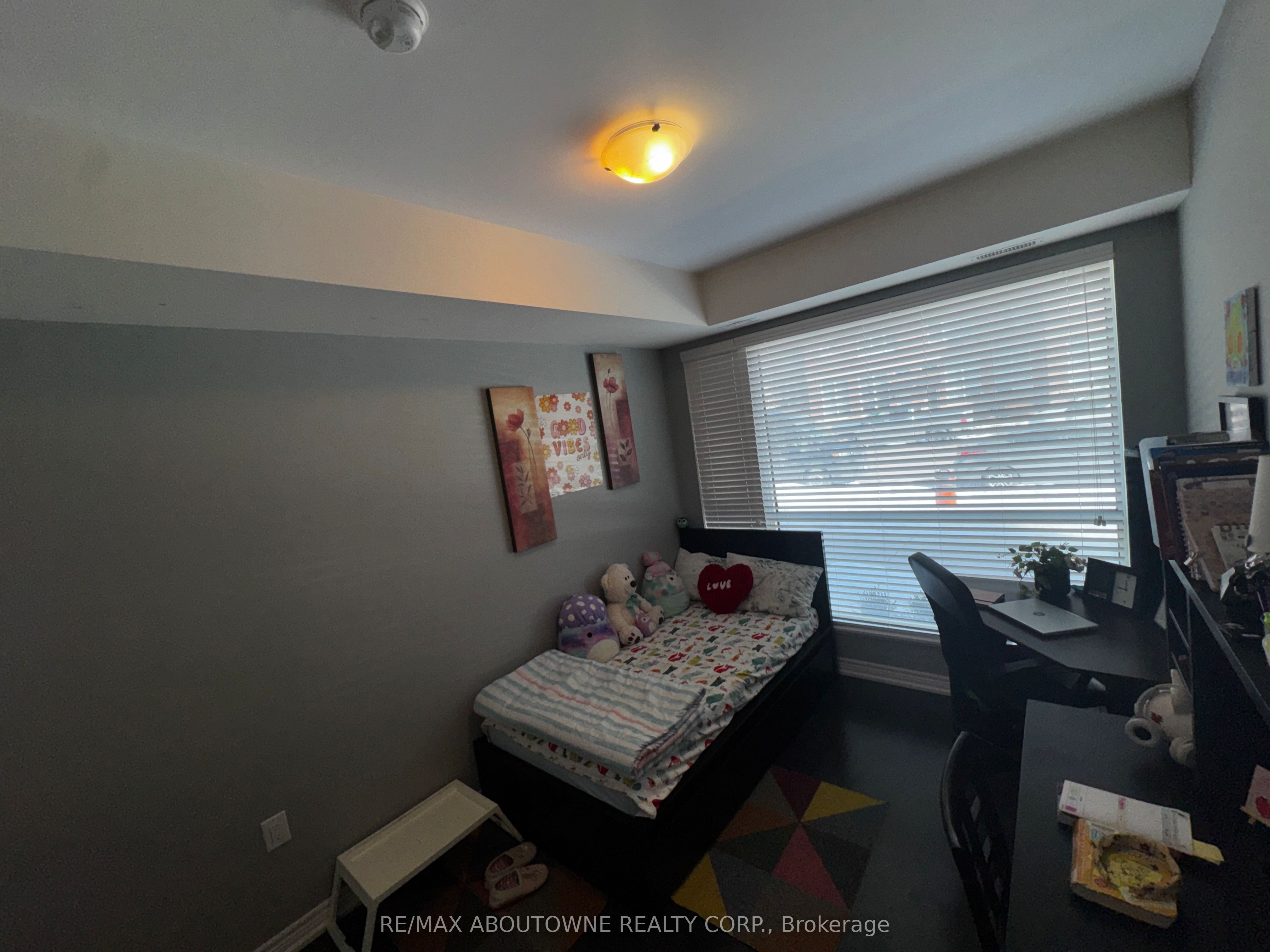 8 – 2370 Khalsa Gate, Oakville