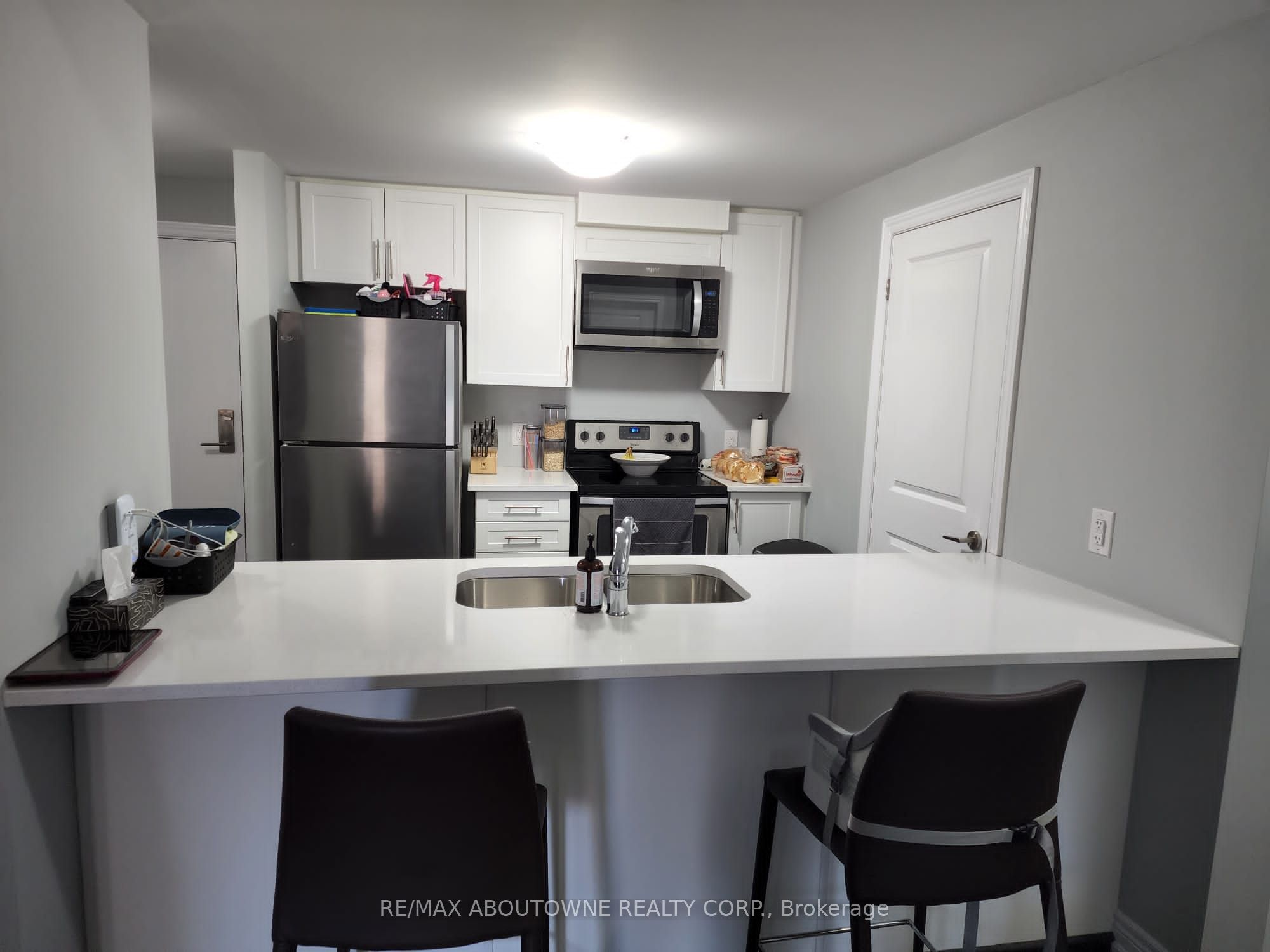 8 – 2370 Khalsa Gate, Oakville ‣ W12826046 8 – 2370 Khalsa Gate, Oakville ‣ W12826046