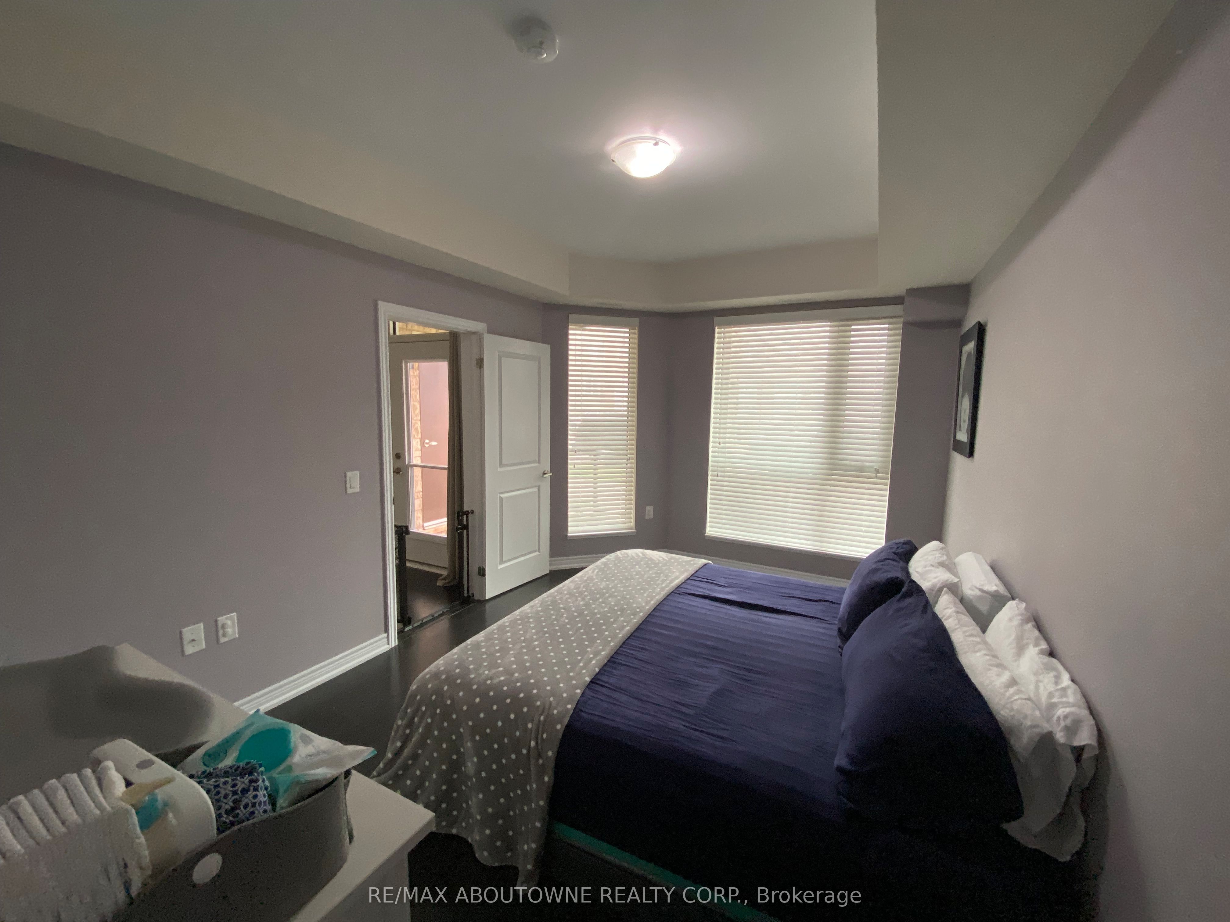 8 – 2370 Khalsa Gate, Oakville ‣ W12826046 8 – 2370 Khalsa Gate, Oakville ‣ W12826046