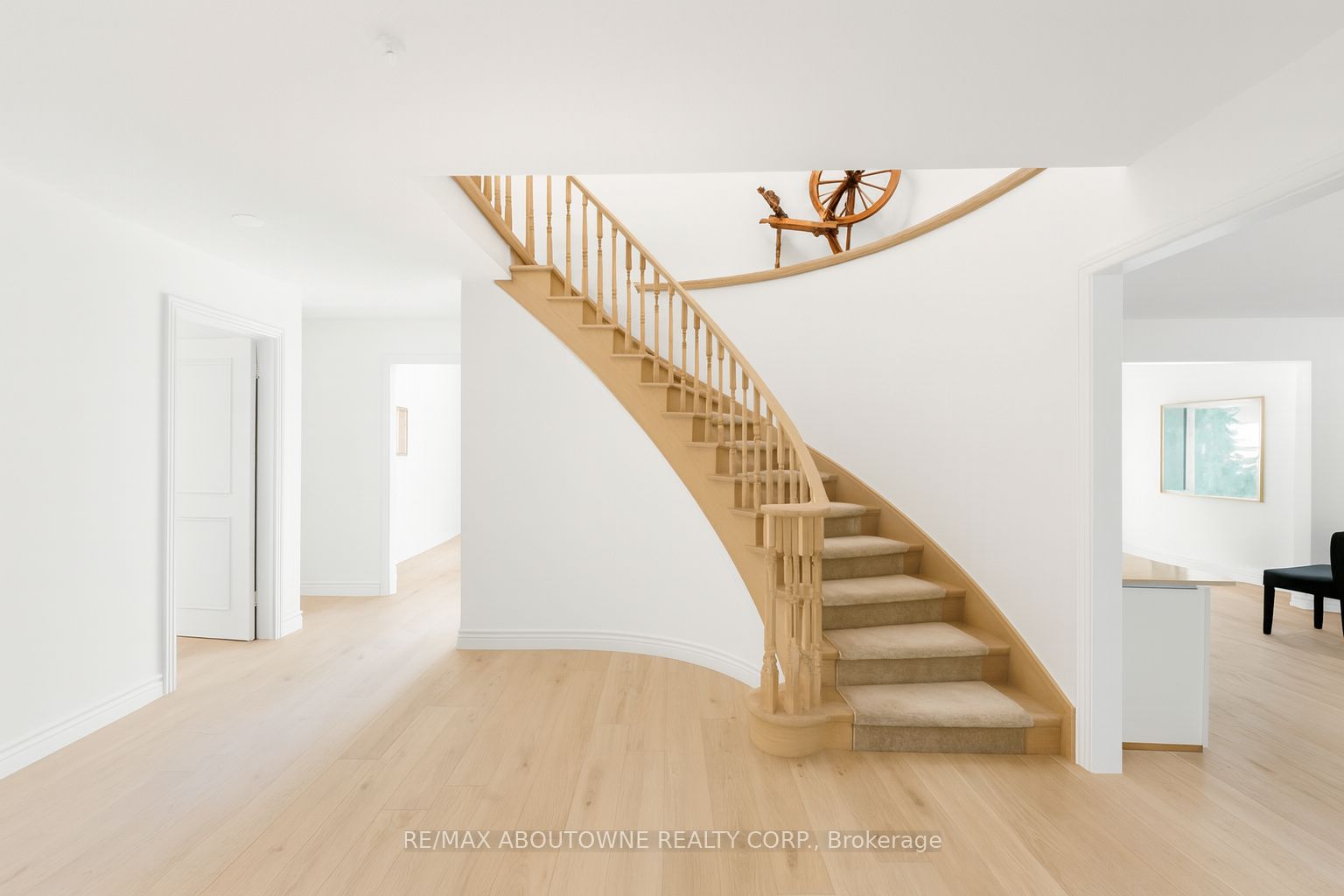 20 Arkendo Drive, Oakville ‣ W12831352 20 Arkendo Drive, Oakville ‣ W12831352