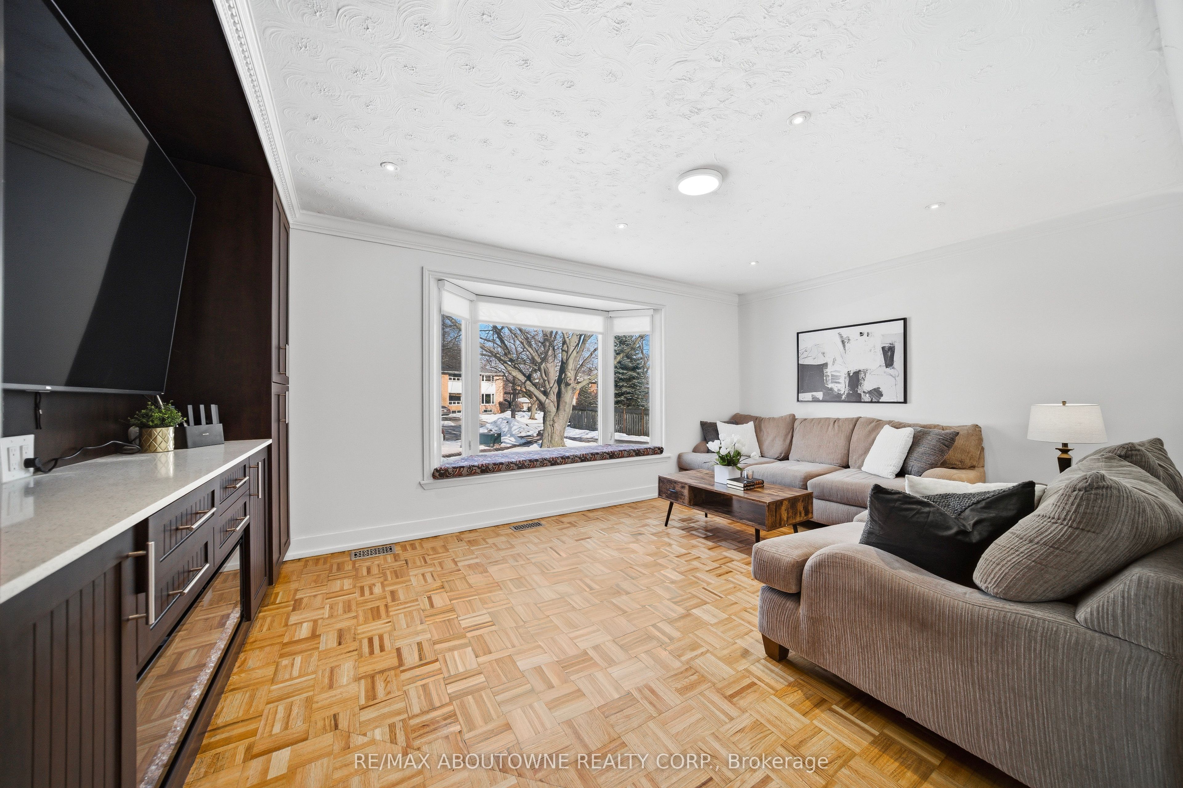 1238 Bray Court, Mississauga ‣ W12834550 1238 Bray Court, Mississauga ‣ W12834550