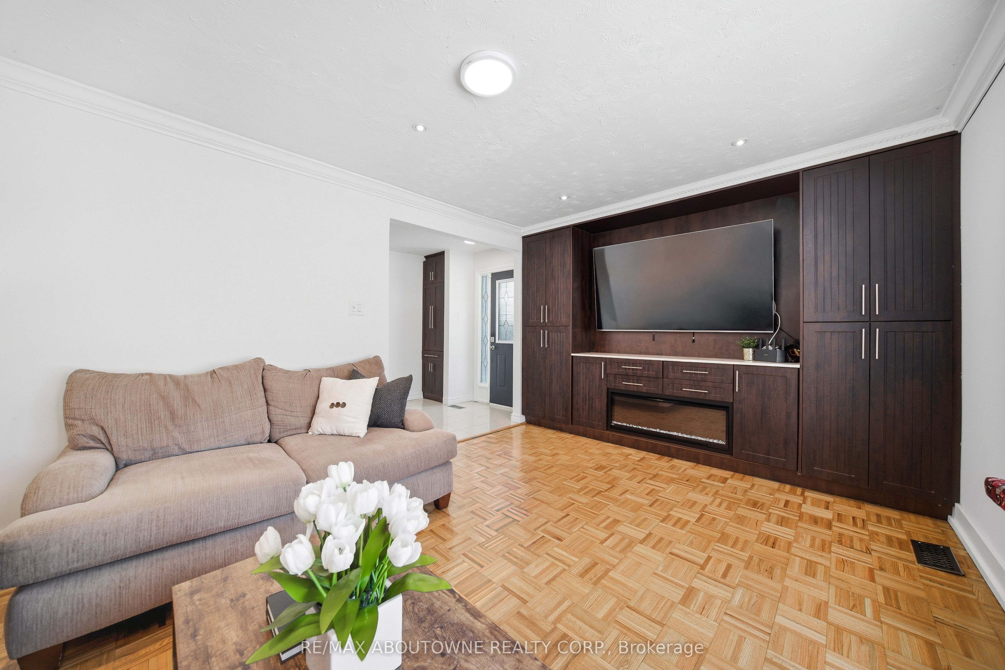 1238 Bray Court, Mississauga ‣ W12834550 1238 Bray Court, Mississauga ‣ W12834550