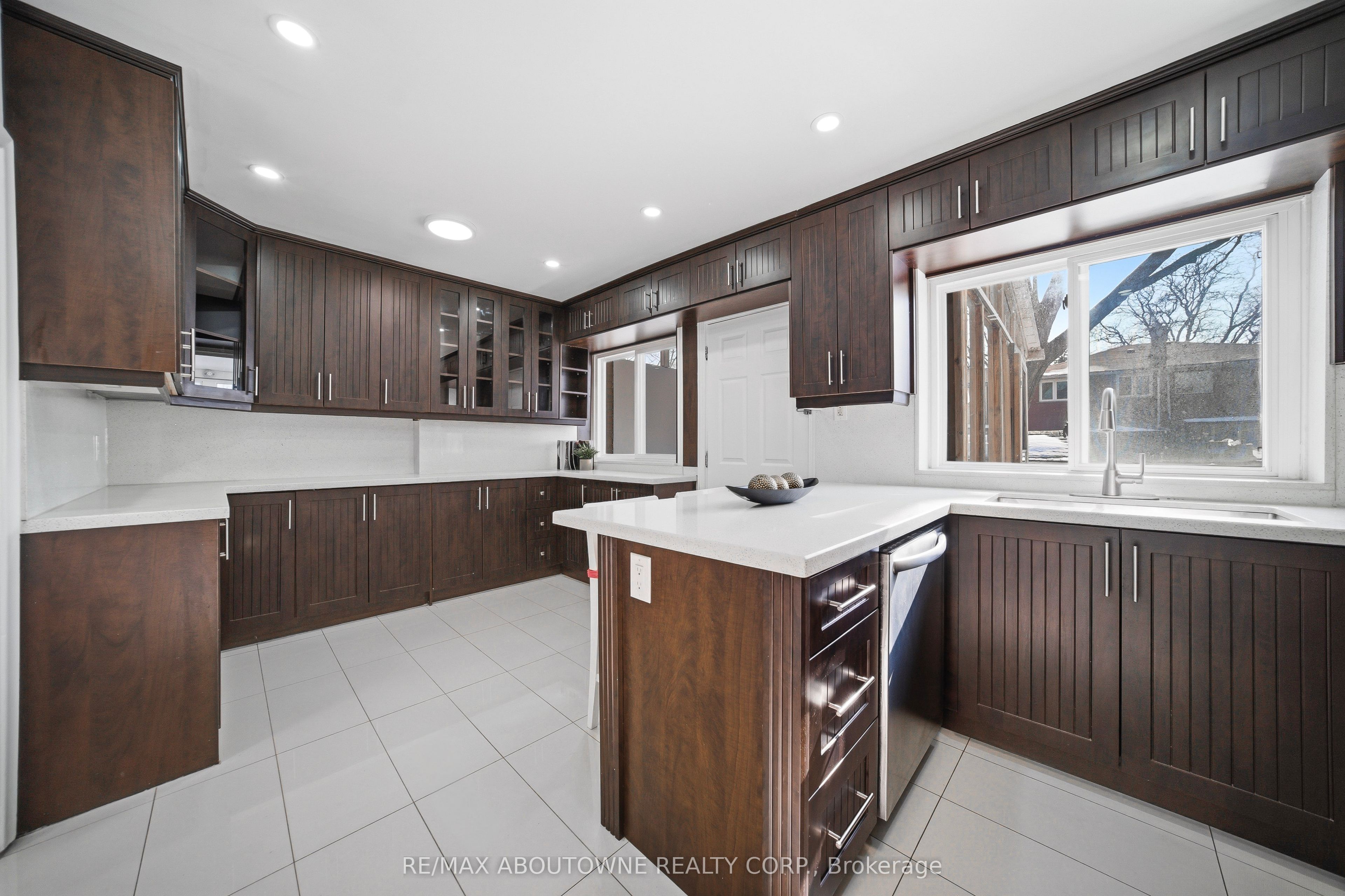 1238 Bray Court, Mississauga ‣ W12834550 1238 Bray Court, Mississauga ‣ W12834550