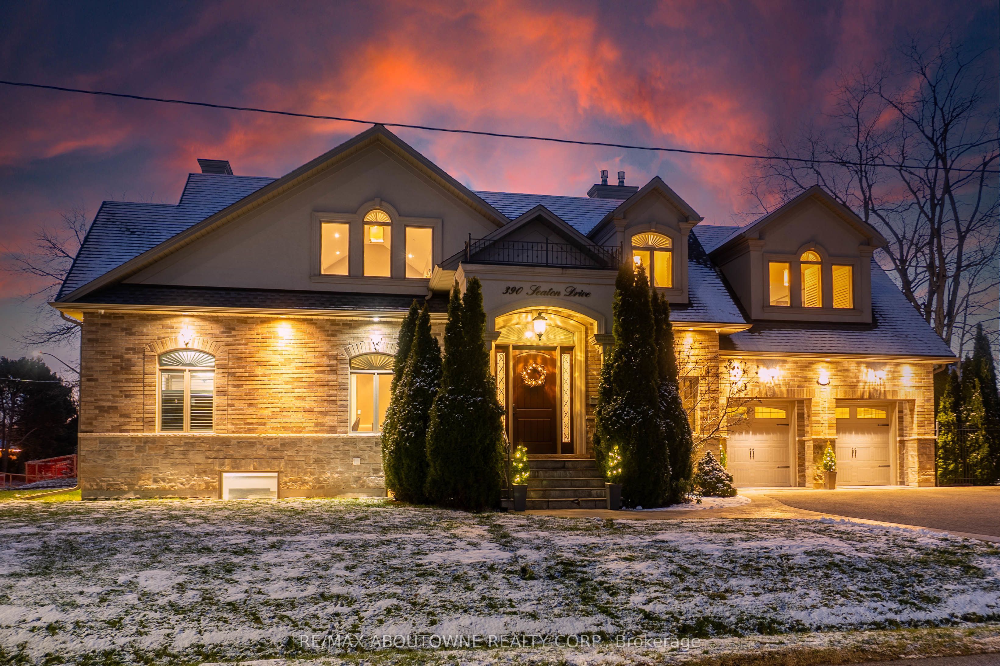 390 Seaton Drive, Oakville
