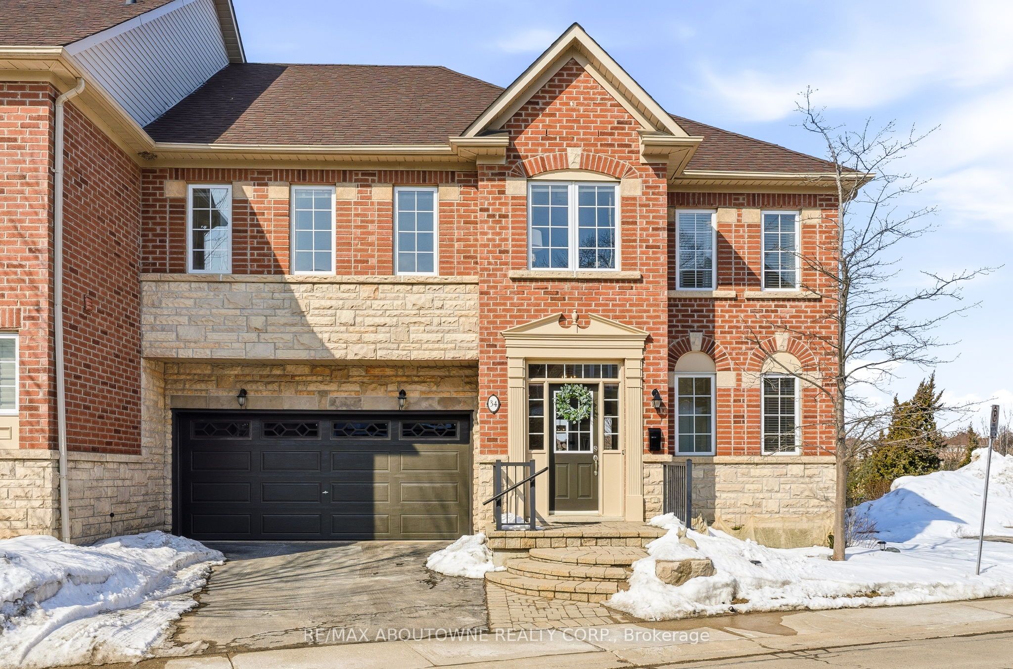 34 – 300 Ravineview Way, Oakville