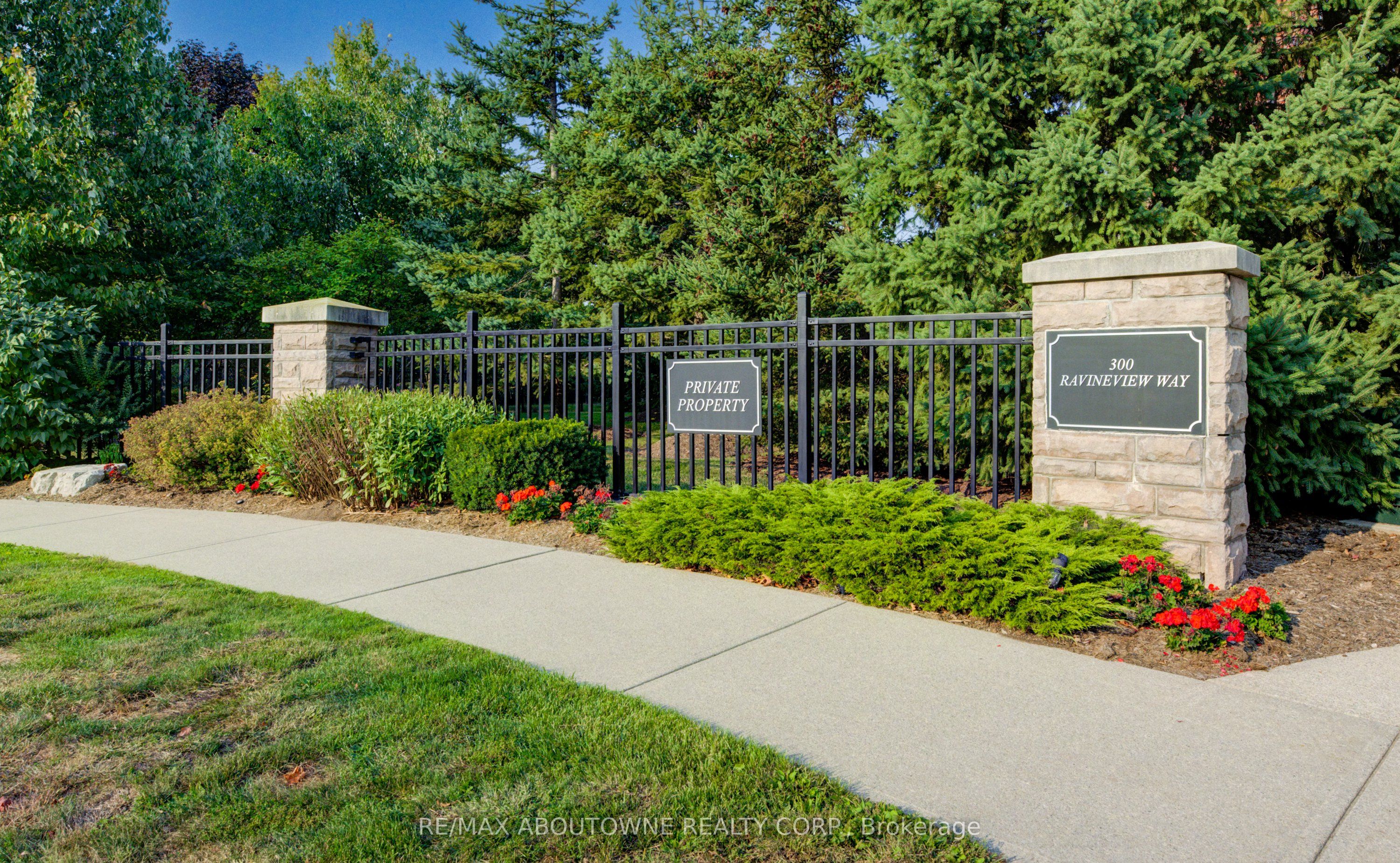 34 – 300 Ravineview Way, Oakville ‣ W12839656 34 – 300 Ravineview Way, Oakville ‣ W12839656