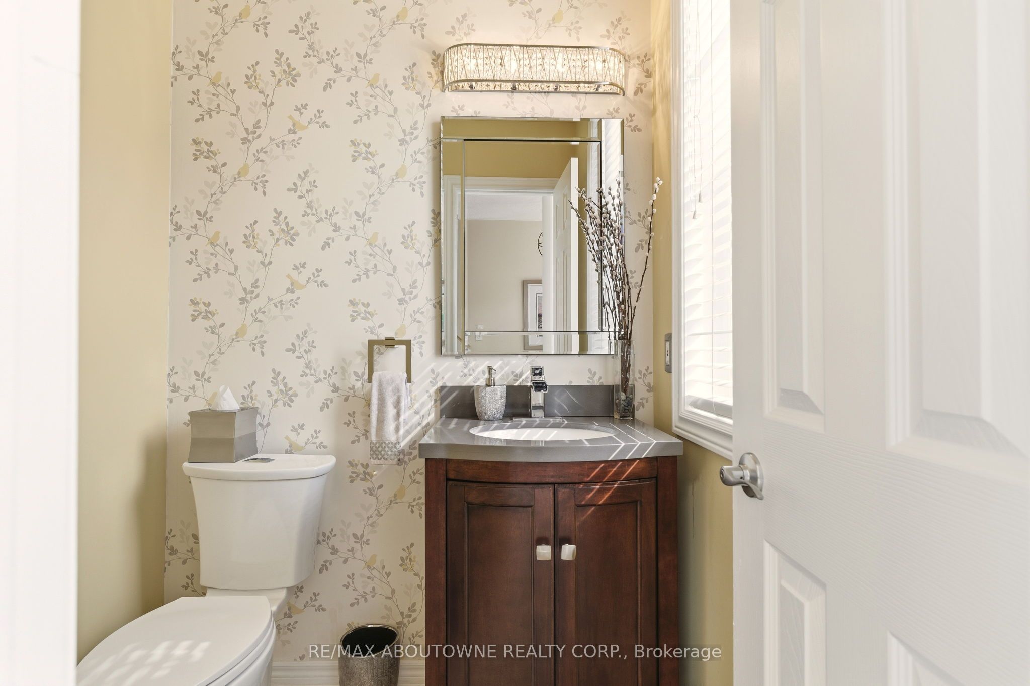 34 – 300 Ravineview Way, Oakville ‣ W12839656 34 – 300 Ravineview Way, Oakville ‣ W12839656