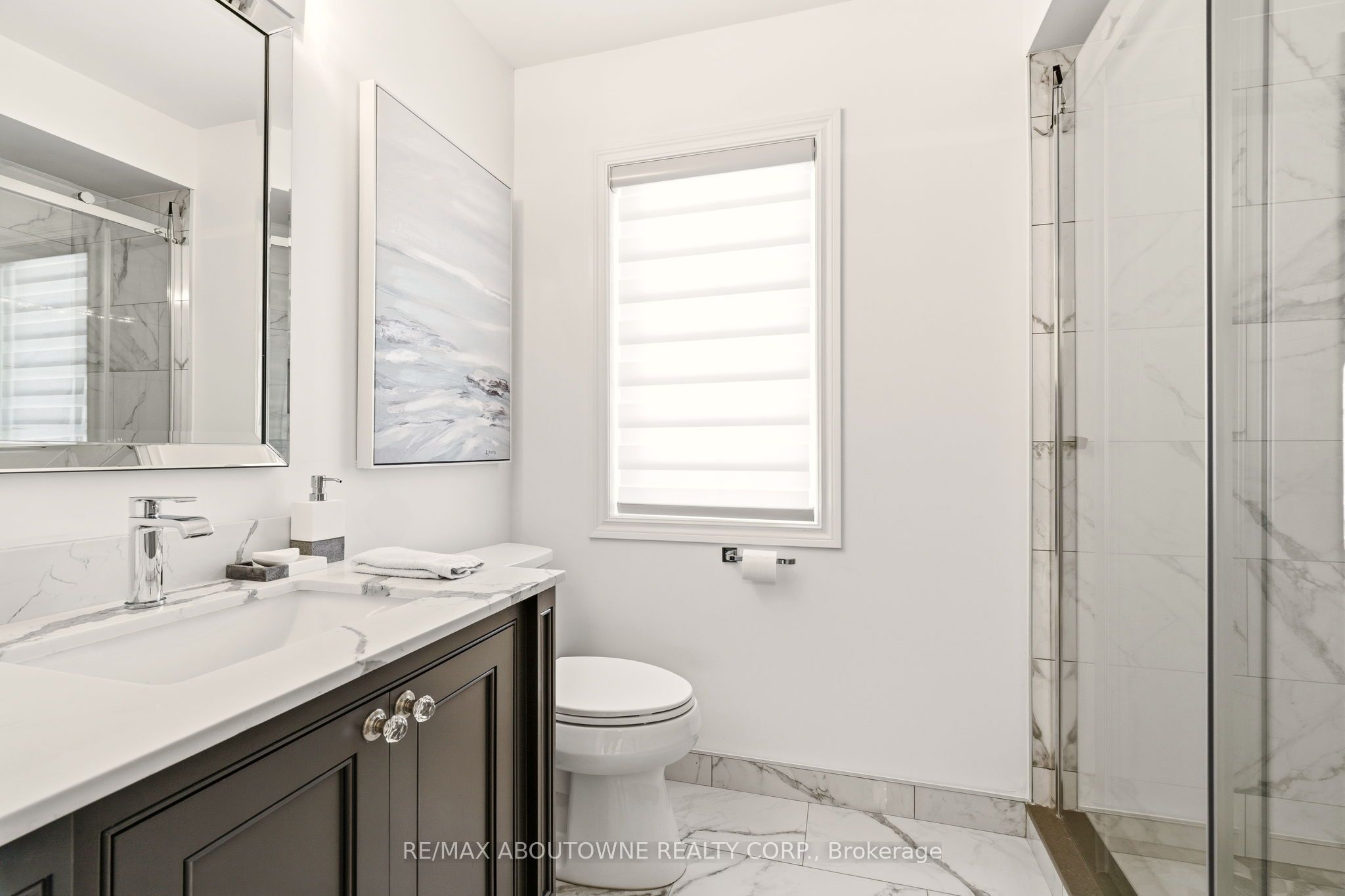 34 – 300 Ravineview Way, Oakville ‣ W12839656 34 – 300 Ravineview Way, Oakville ‣ W12839656