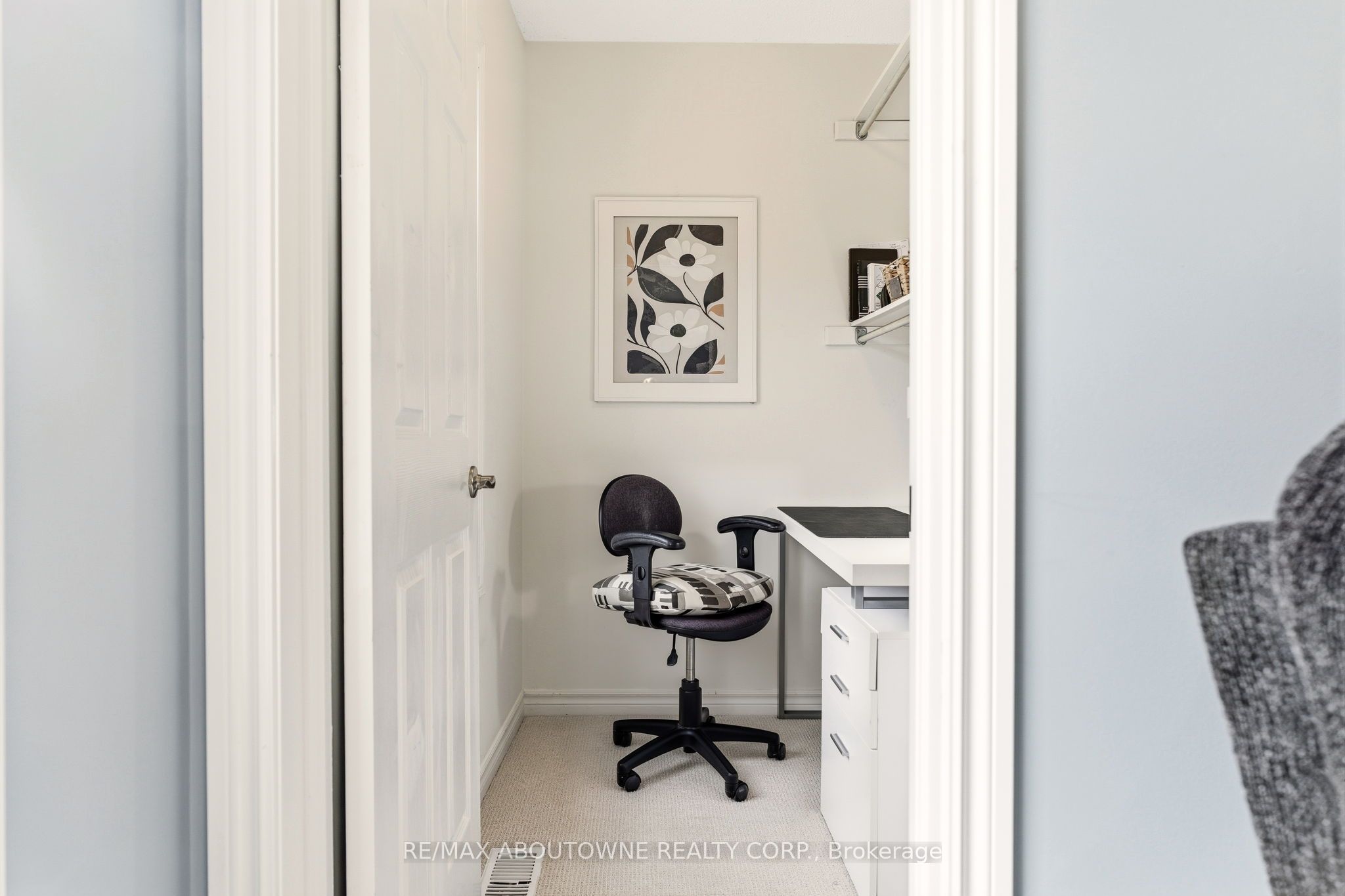 34 – 300 Ravineview Way, Oakville ‣ W12839656 34 – 300 Ravineview Way, Oakville ‣ W12839656