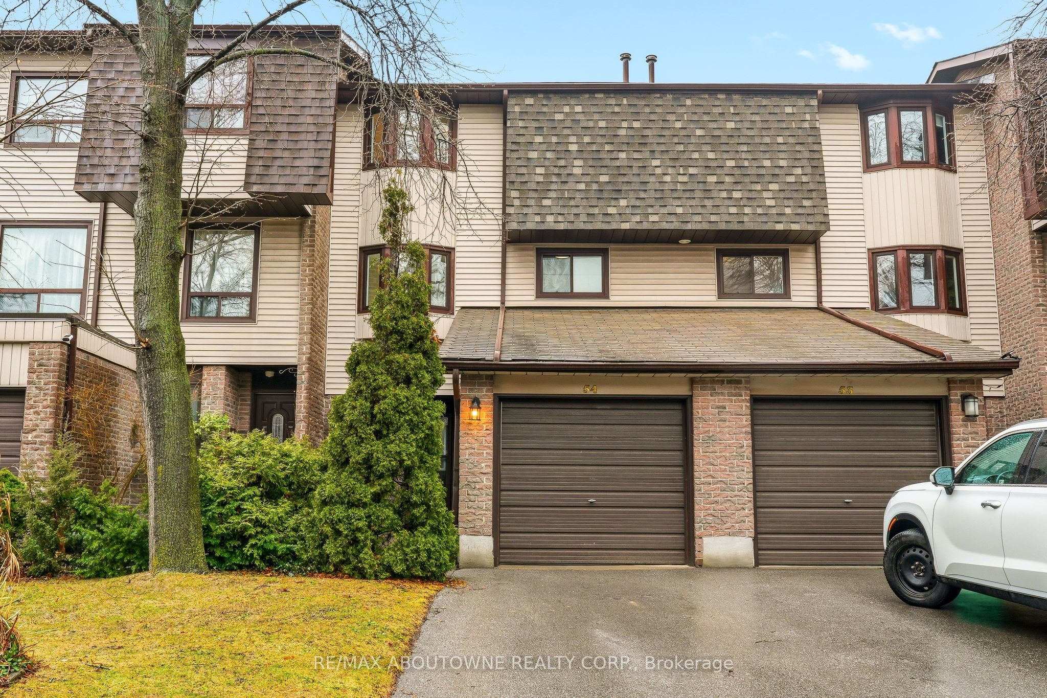 54 – 6040 Montevideo Road, Mississauga ‣ W12882564 54 – 6040 Montevideo Road, Mississauga ‣ W12882564