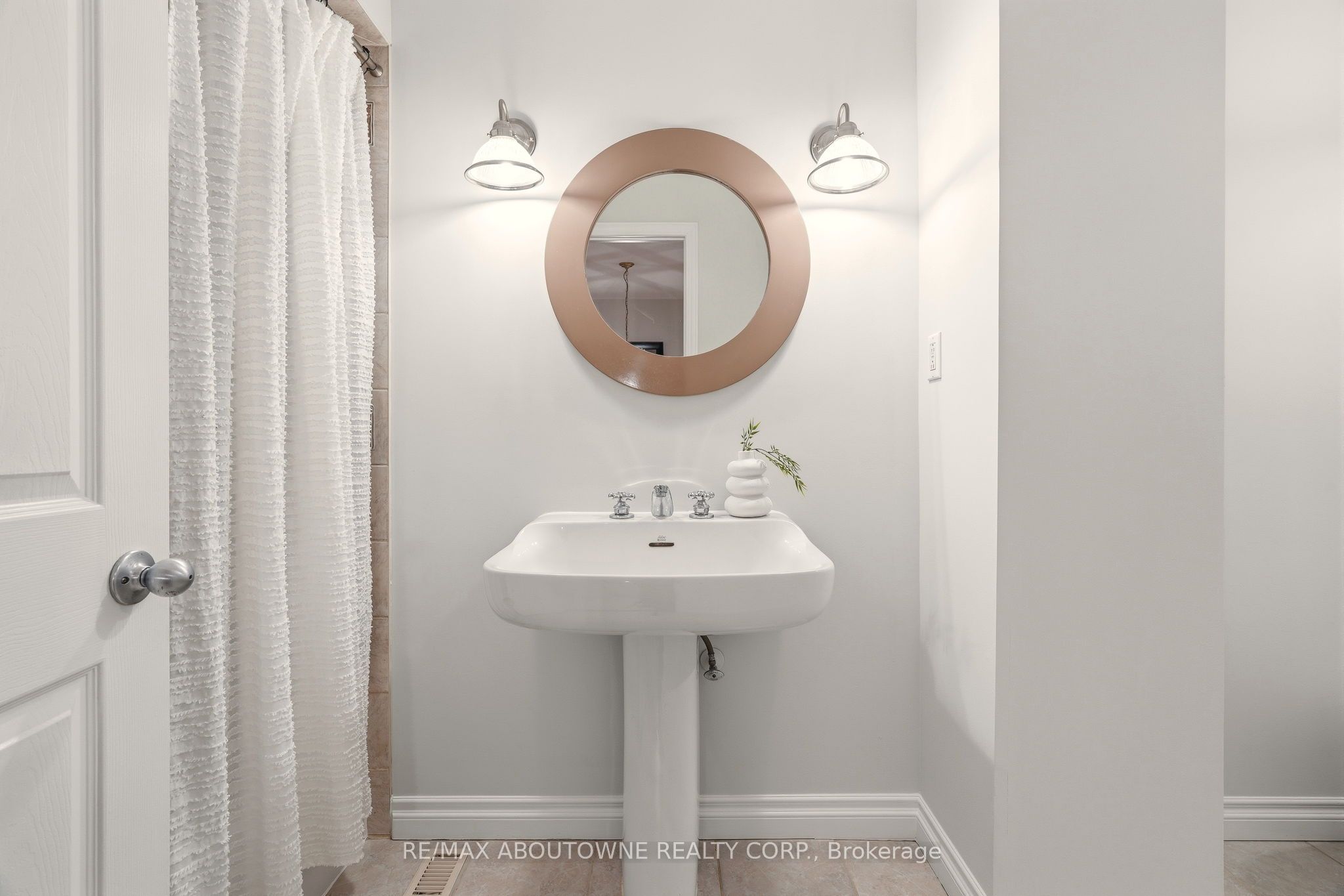 54 – 6040 Montevideo Road, Mississauga ‣ W12882564 54 – 6040 Montevideo Road, Mississauga ‣ W12882564