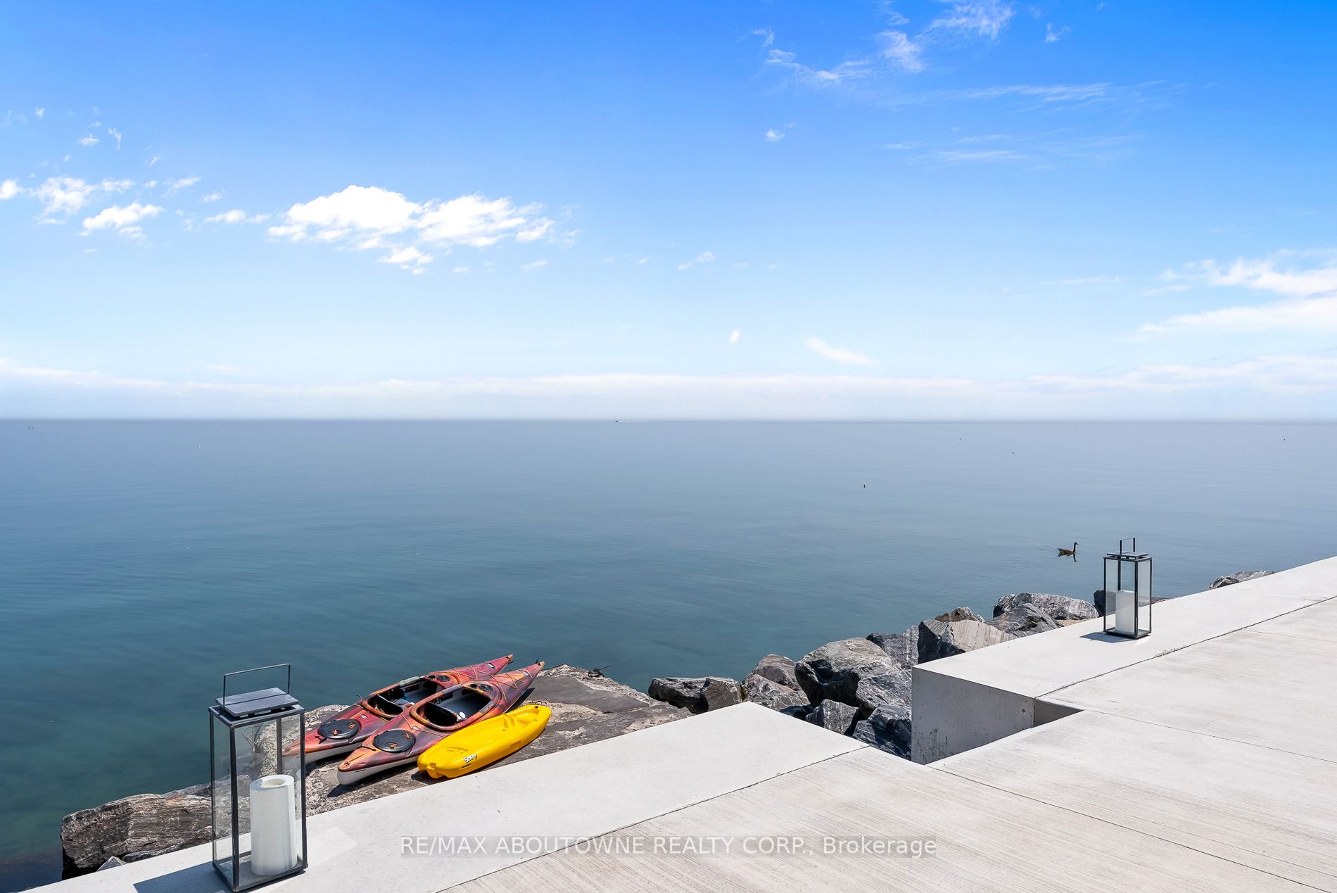 3 Ennisclare Drive, Oakville ‣ W12884912 3 Ennisclare Drive, Oakville ‣ W12884912