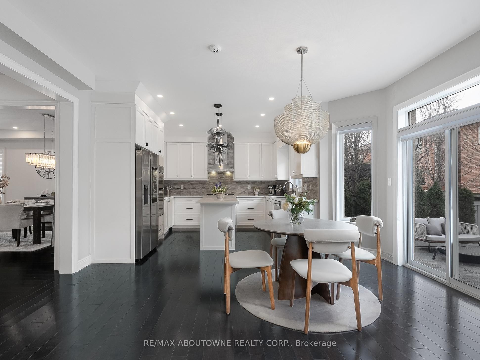 591 Hidden Trail, Oakville ‣ W12902904 591 Hidden Trail, Oakville ‣ W12902904