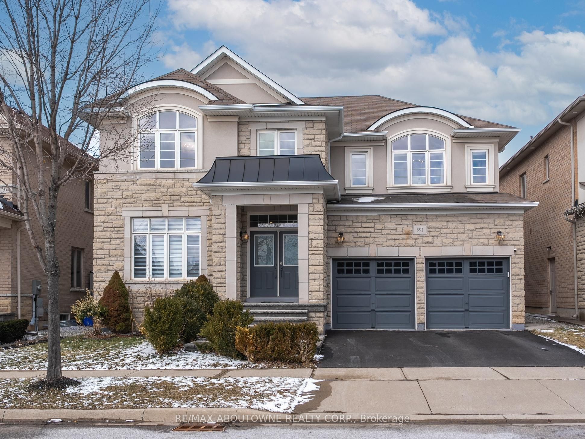 591 Hidden Trail, Oakville ‣ W12902904 591 Hidden Trail, Oakville ‣ W12902904