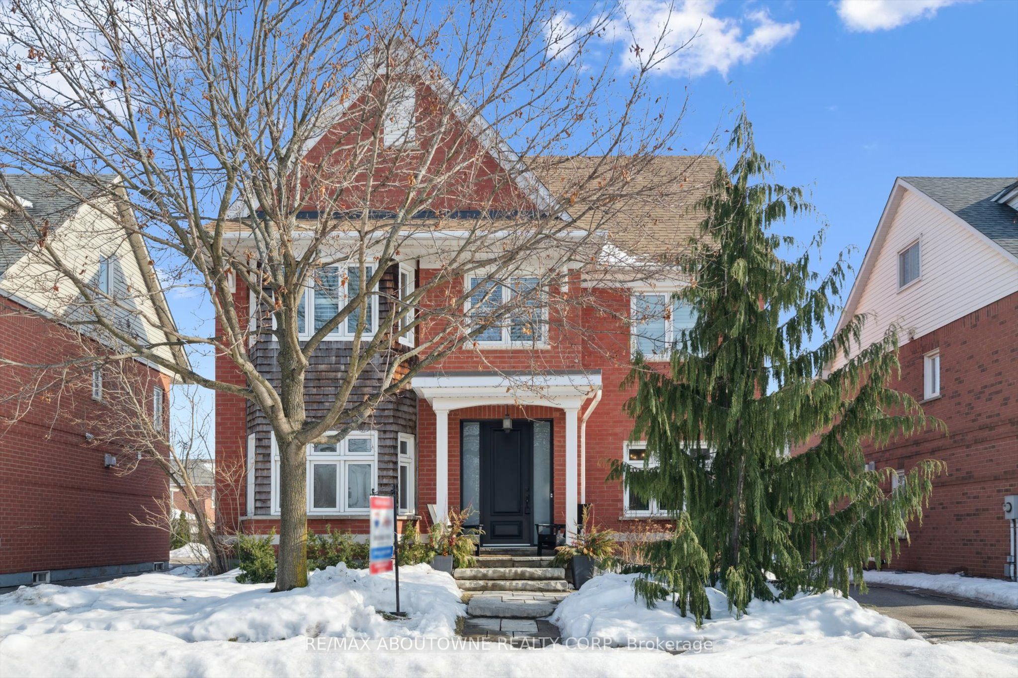 256 Lexington Road, Oakville