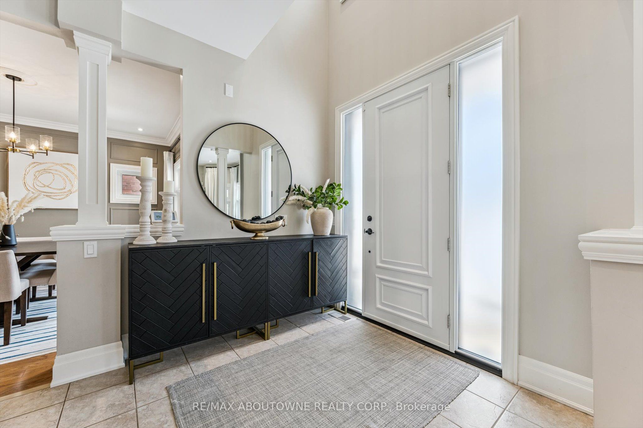 256 Lexington Road, Oakville ‣ W12903018 256 Lexington Road, Oakville ‣ W12903018