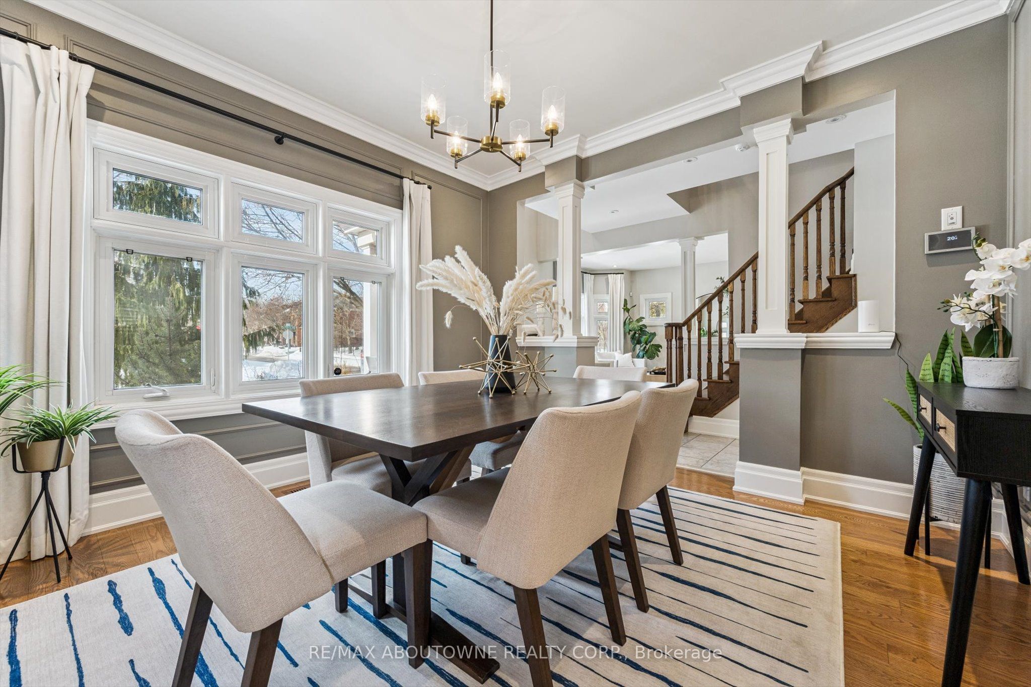 256 Lexington Road, Oakville ‣ W12903018 256 Lexington Road, Oakville ‣ W12903018