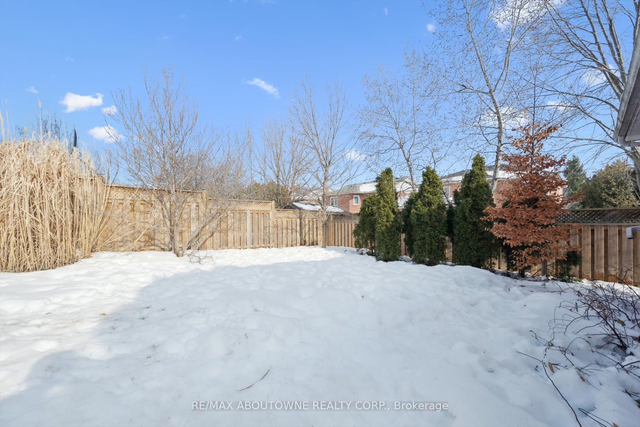 256 Lexington Road, Oakville ‣ W12903018 256 Lexington Road, Oakville ‣ W12903018