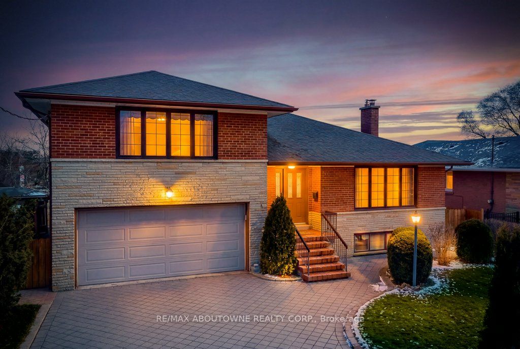 17 Duffield Road, Toronto W09