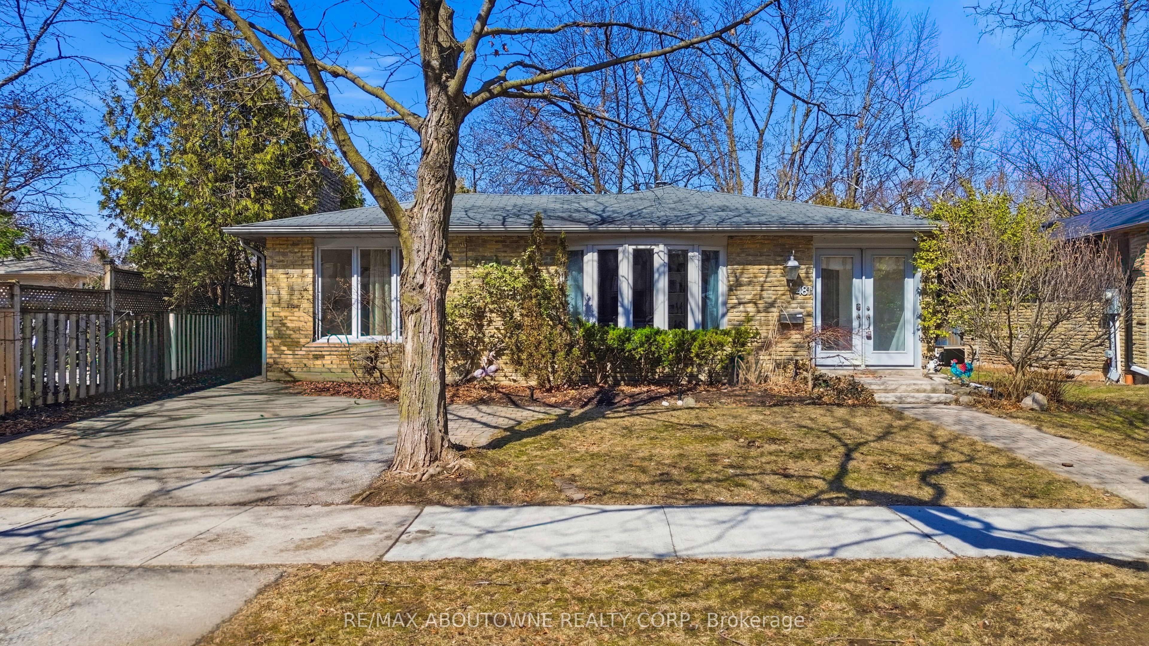 481 Anthony Drive, Oakville