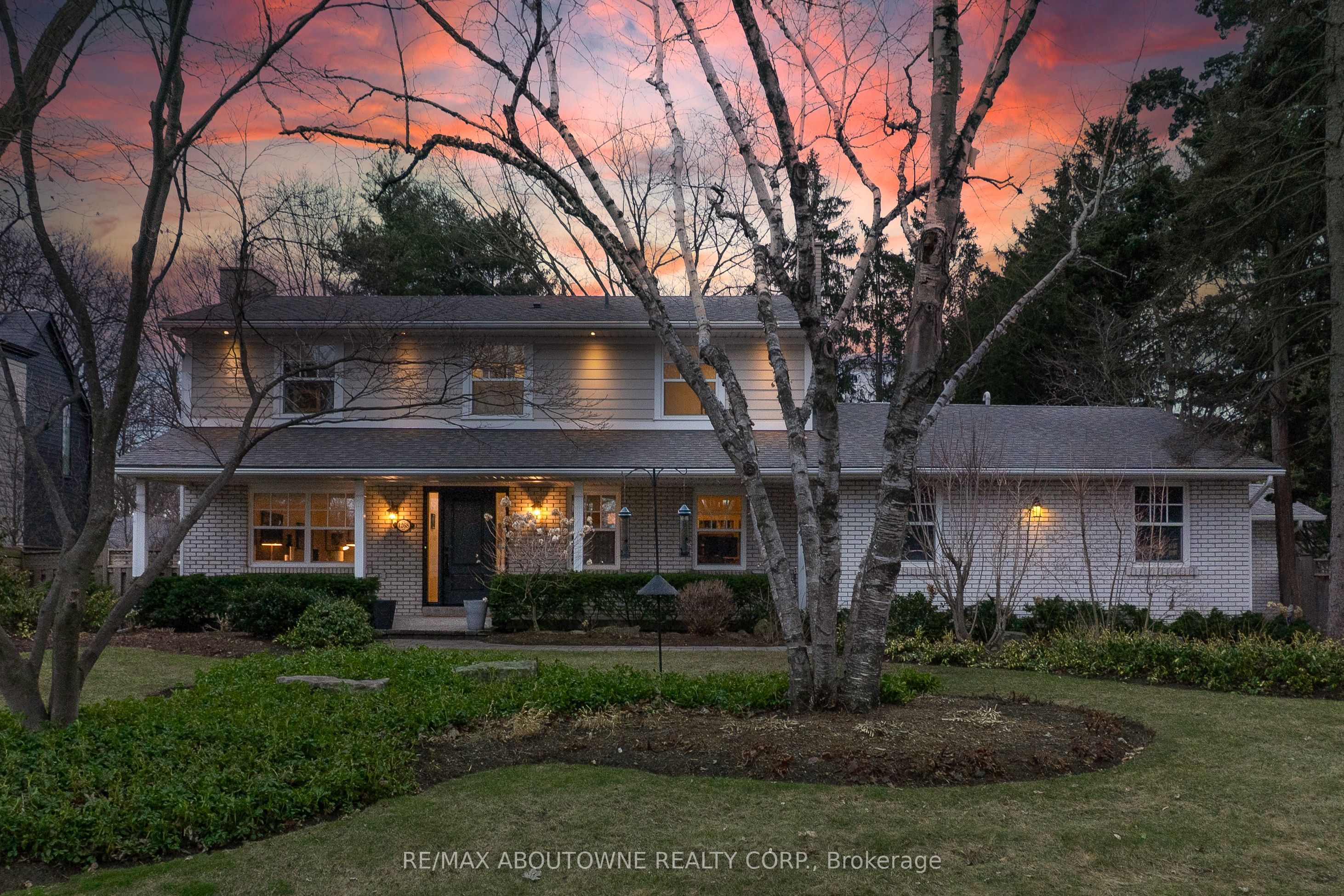 1268 Hillhurst Road, Oakville