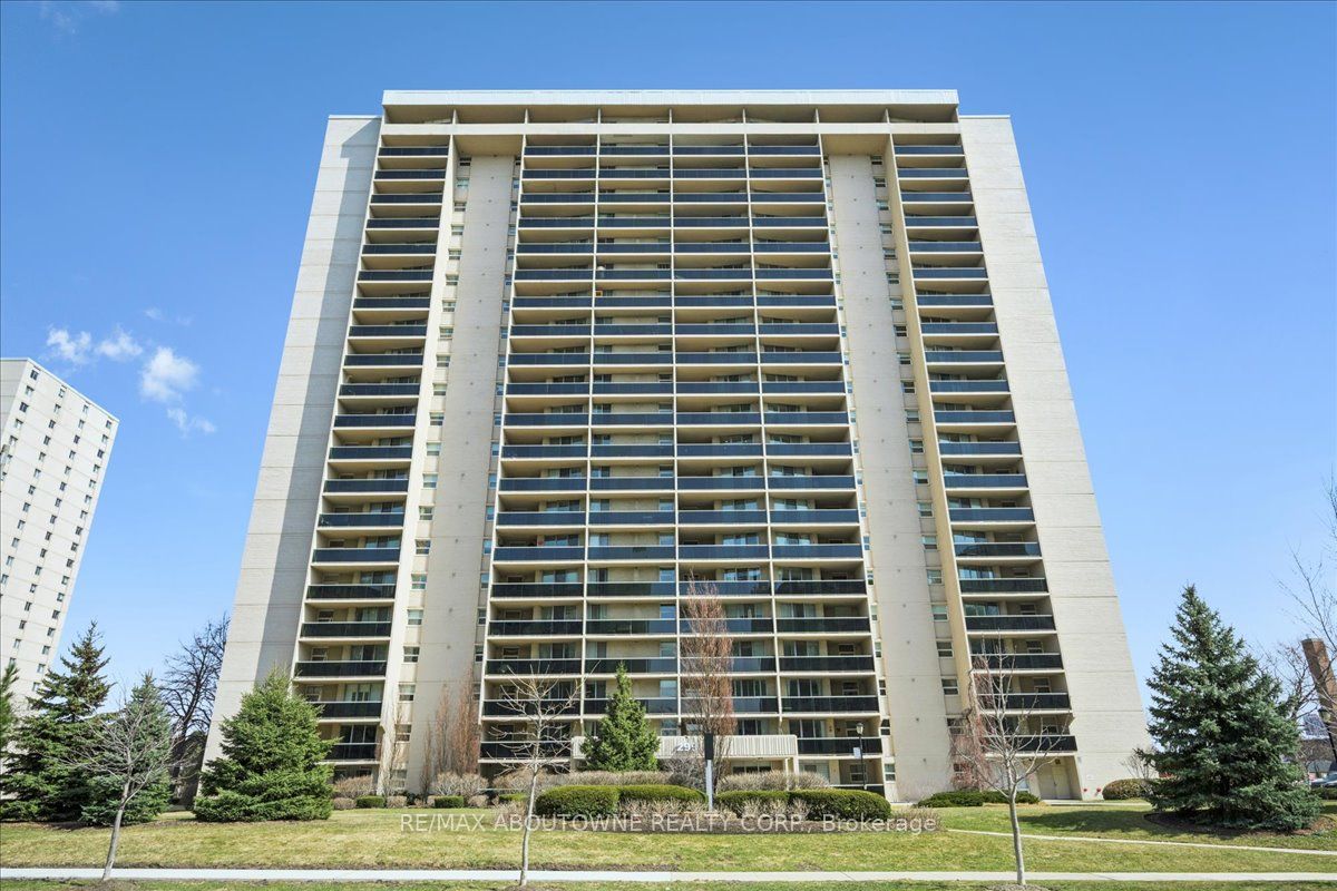 7 – 299 Mill Road, Toronto W08