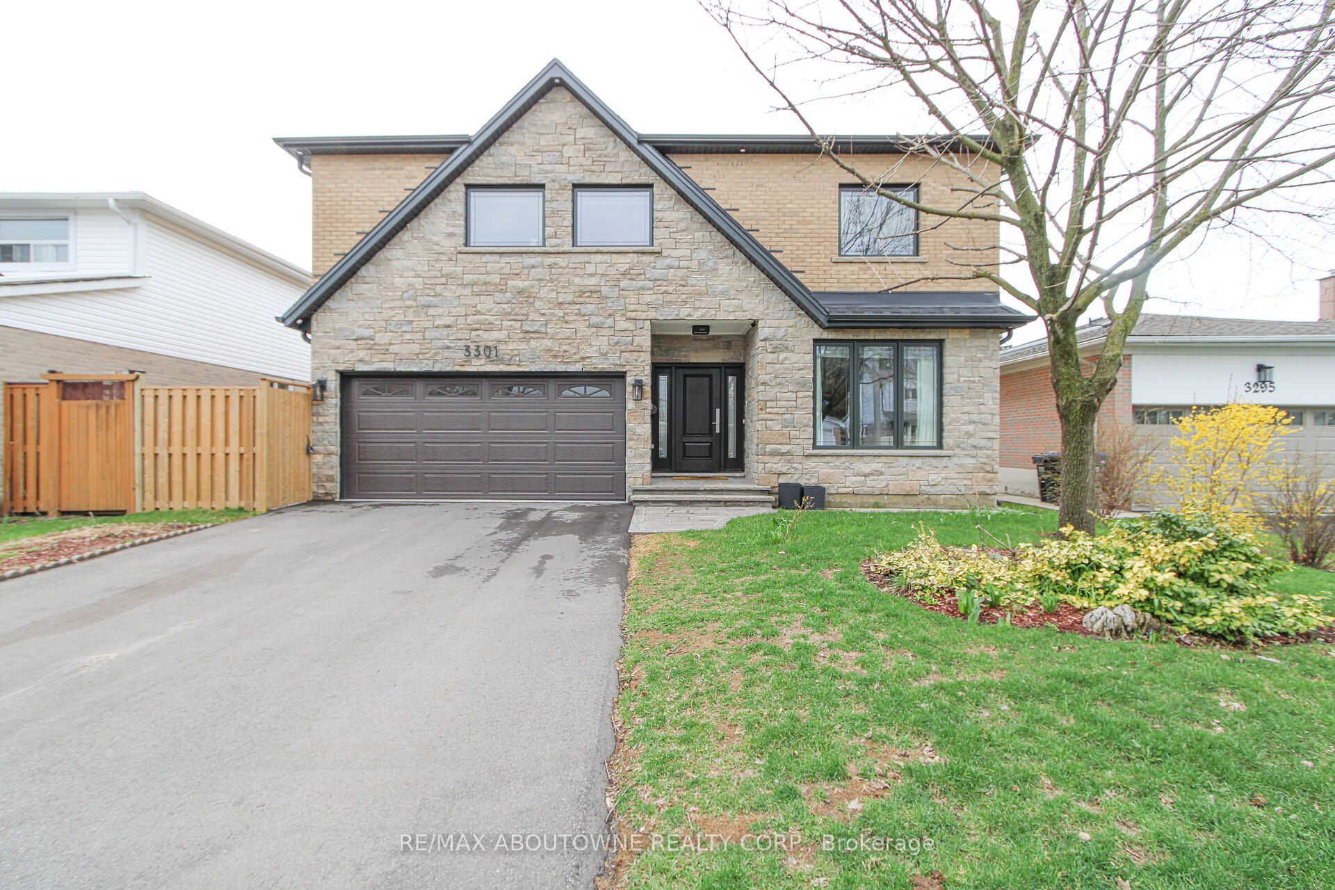 3301 Nadine Crescent, Mississauga