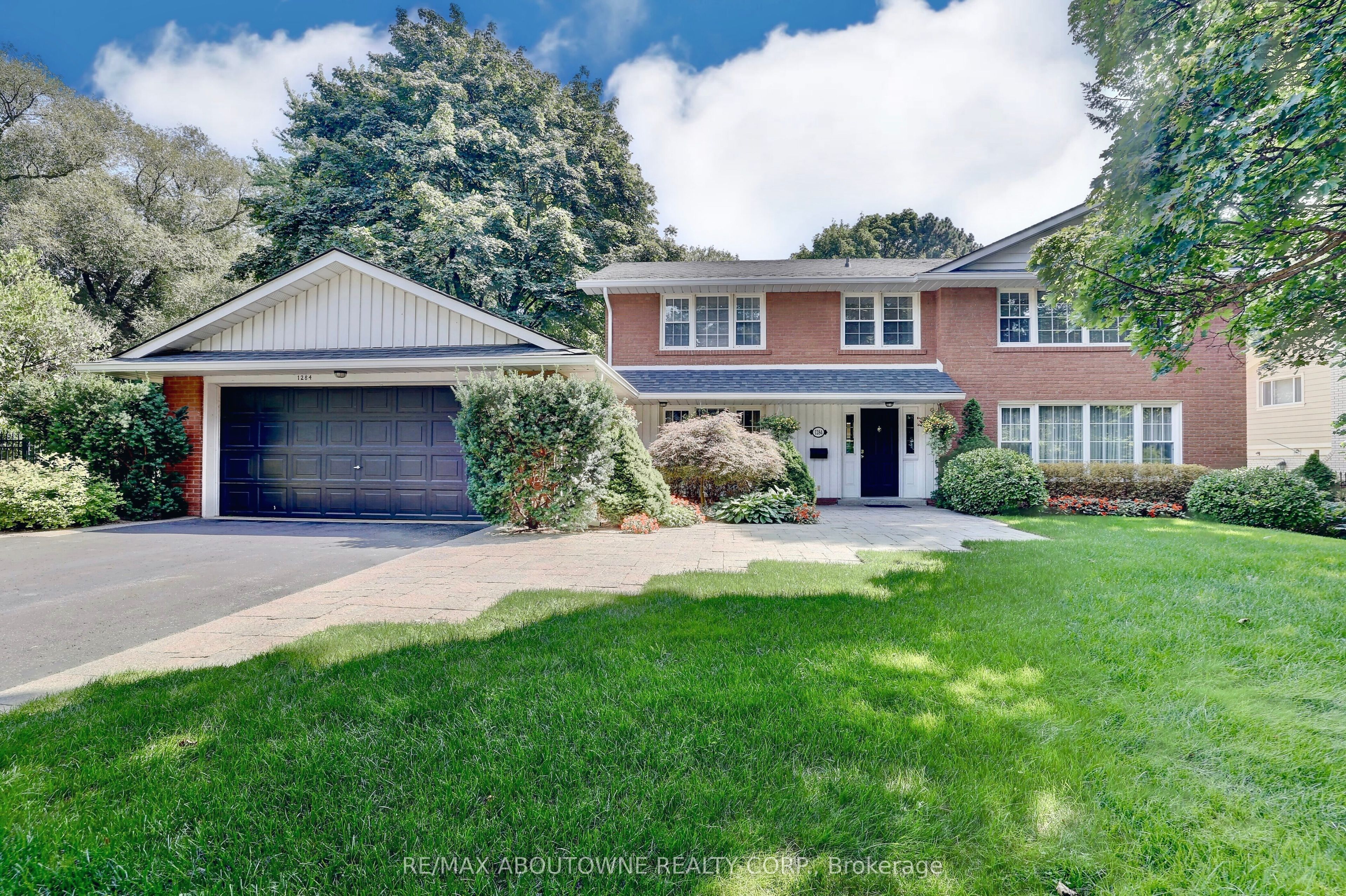 1284 Cleaver Drive, Oakville