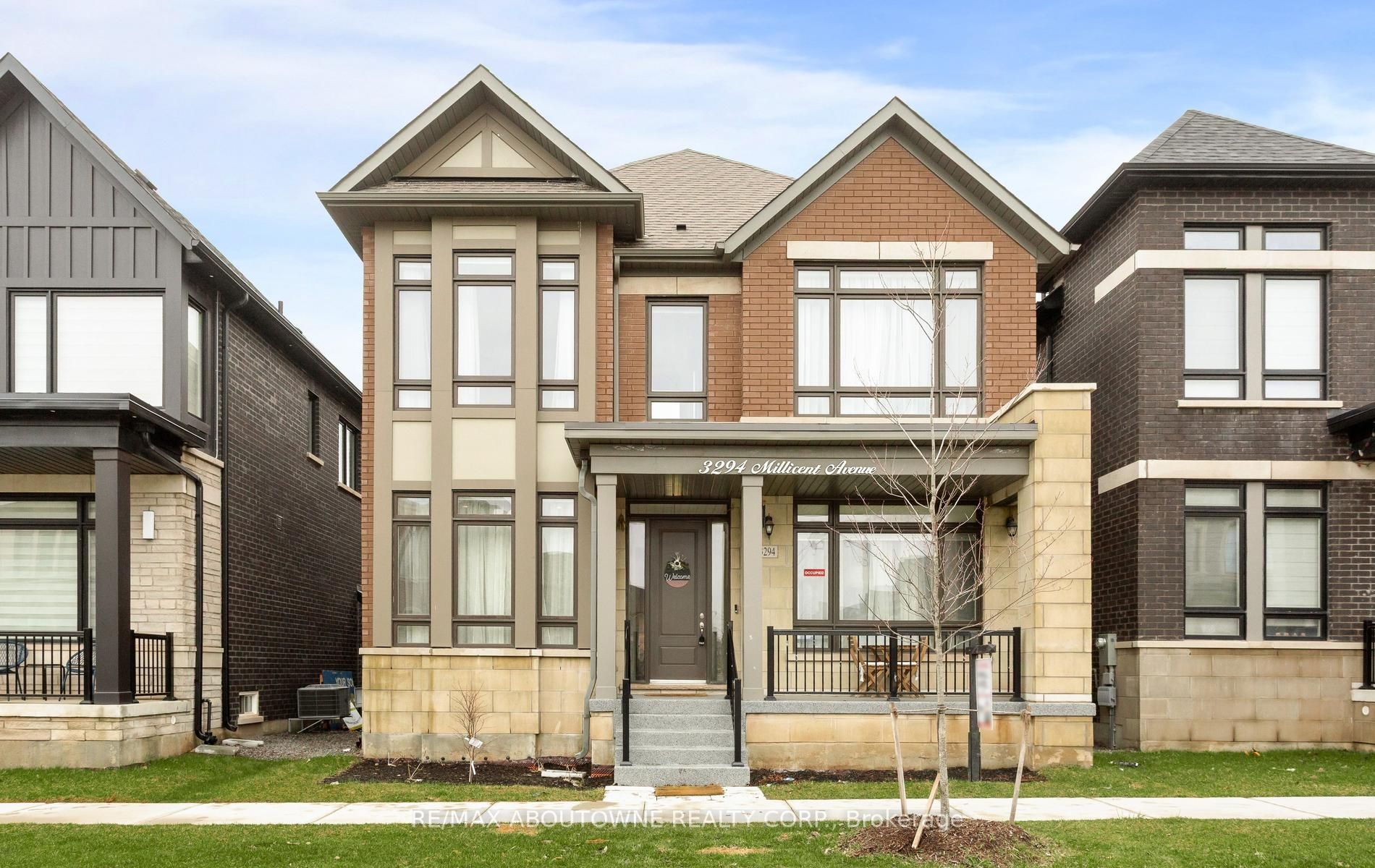 3294 Millicent Avenue, Oakville