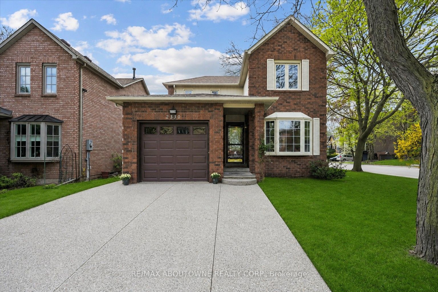 2330 Marine Drive, Oakville