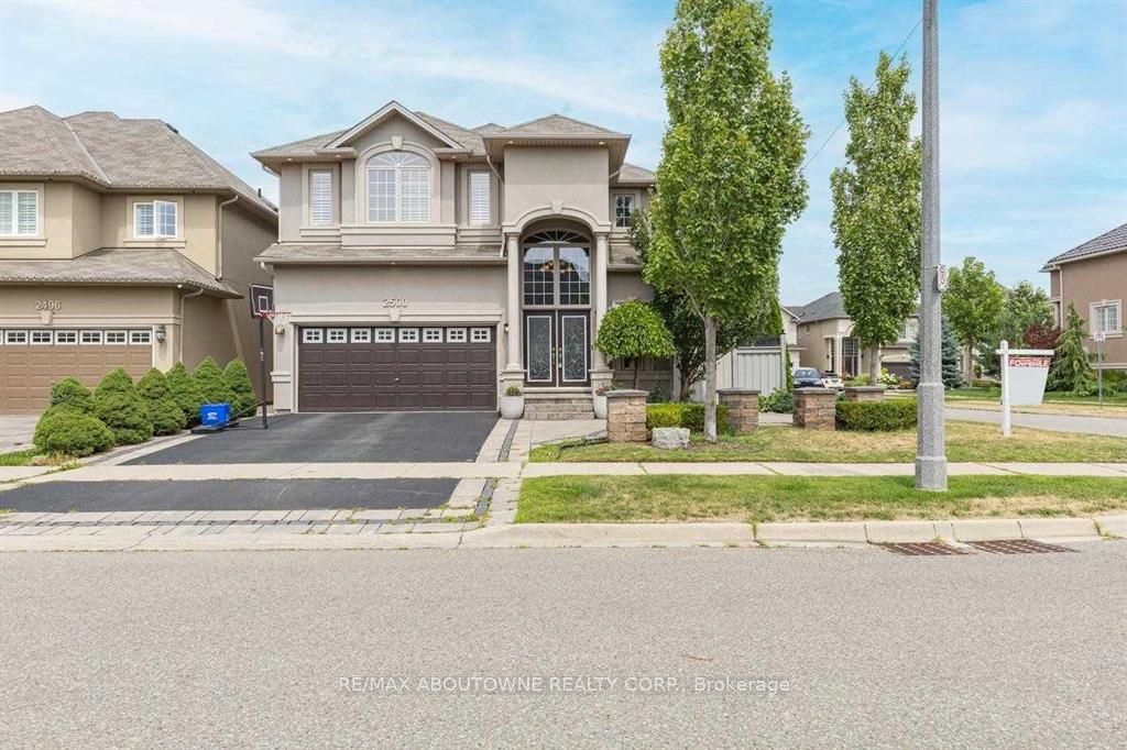 2500 Millstone Drive, Oakville