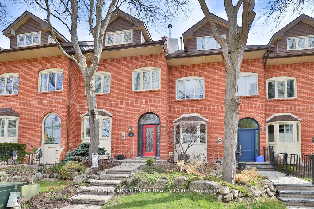 45 Tradewind Drive, Oakville